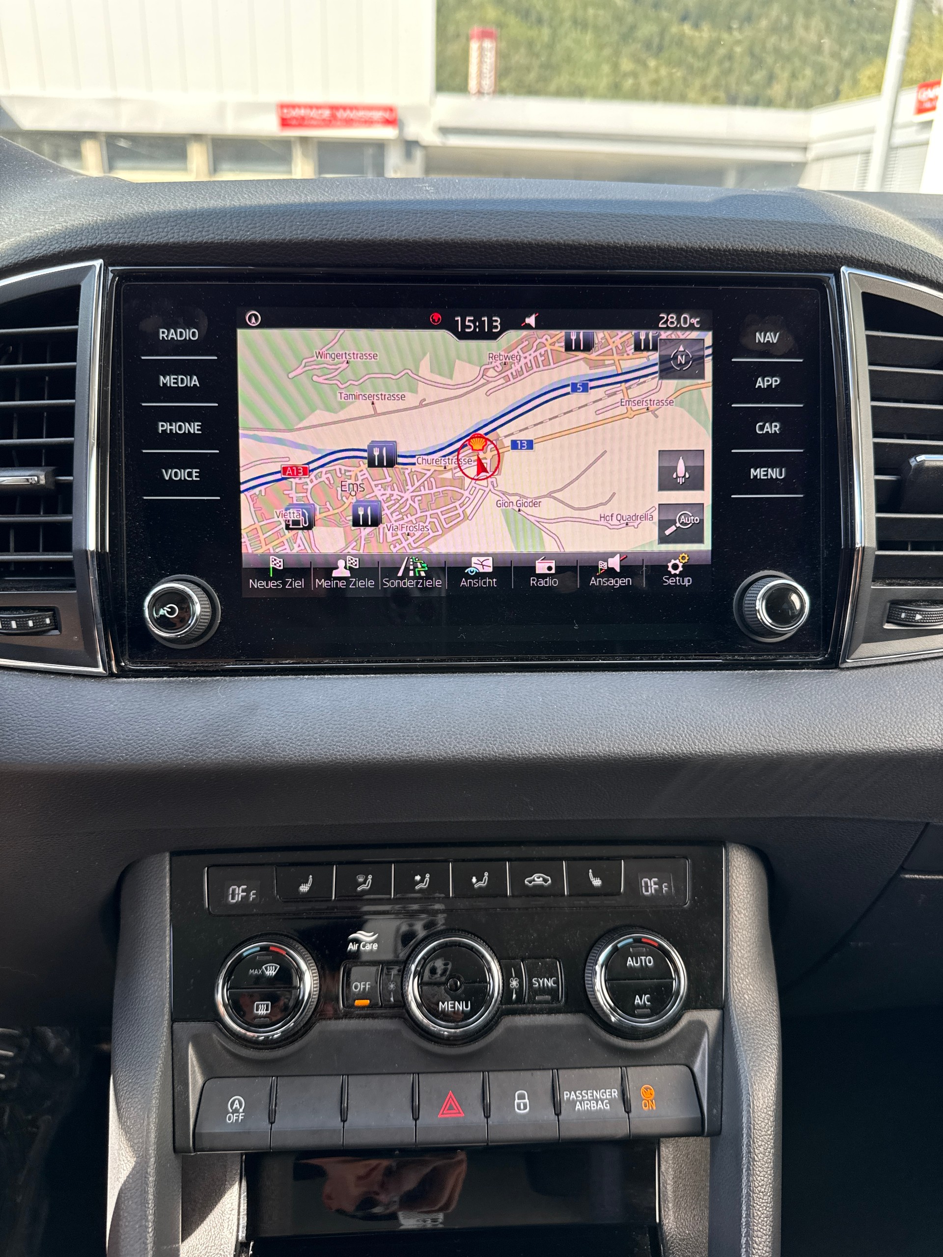 SKODA Karoq 1.5 TSI ACT Style DSG-image-18