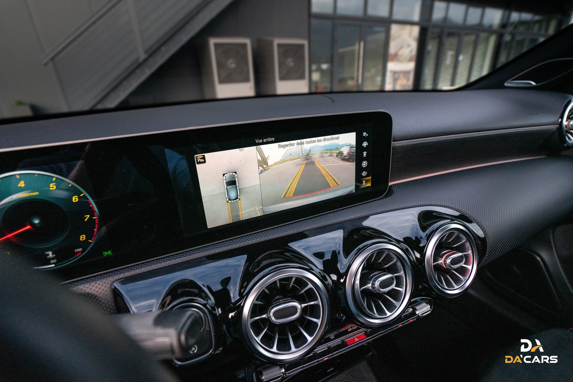 MERCEDES-BENZ A 250 AMG Line 7G-DCT-image-13
