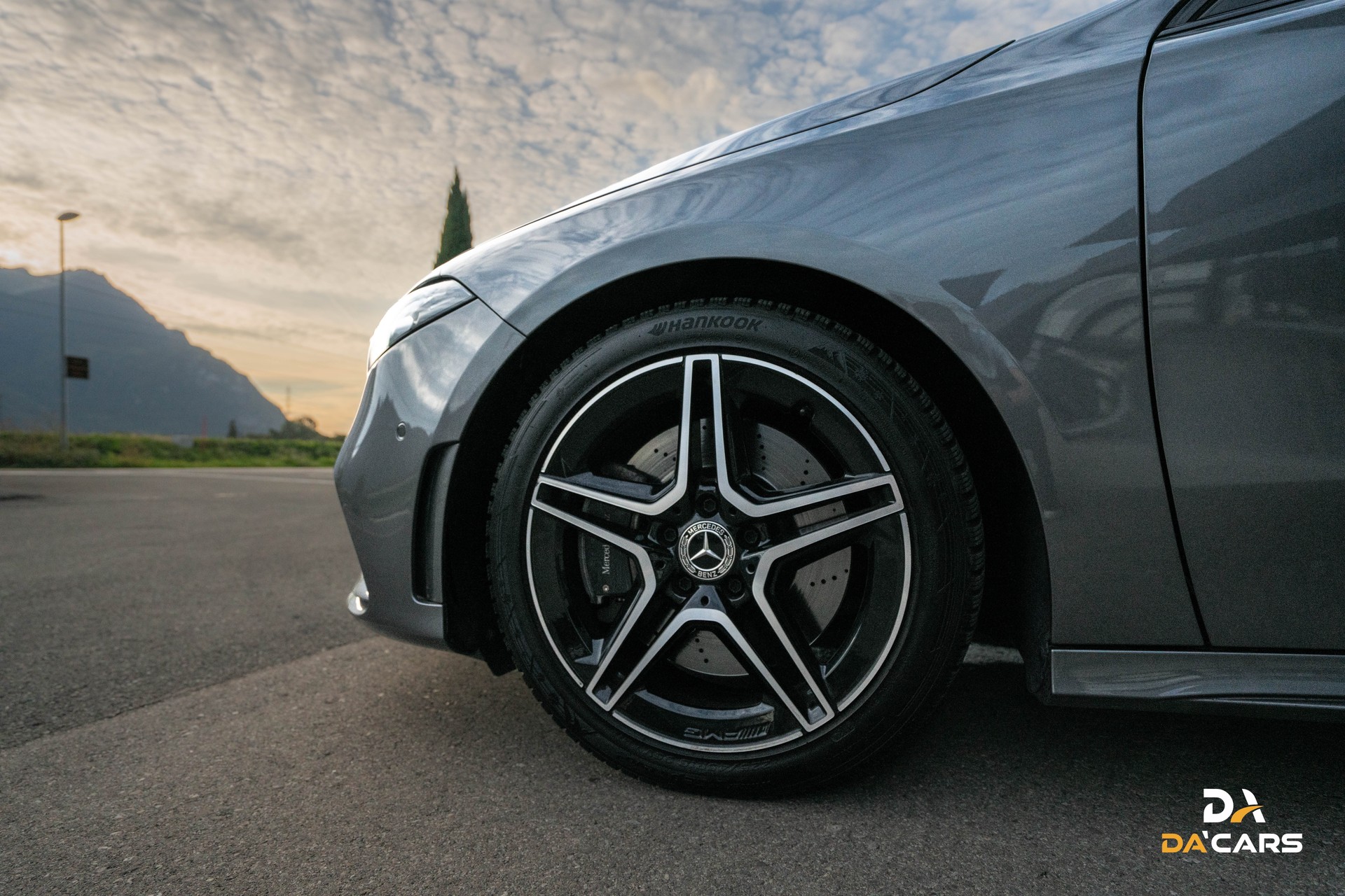 MERCEDES-BENZ A 250 AMG Line 7G-DCT-image-5