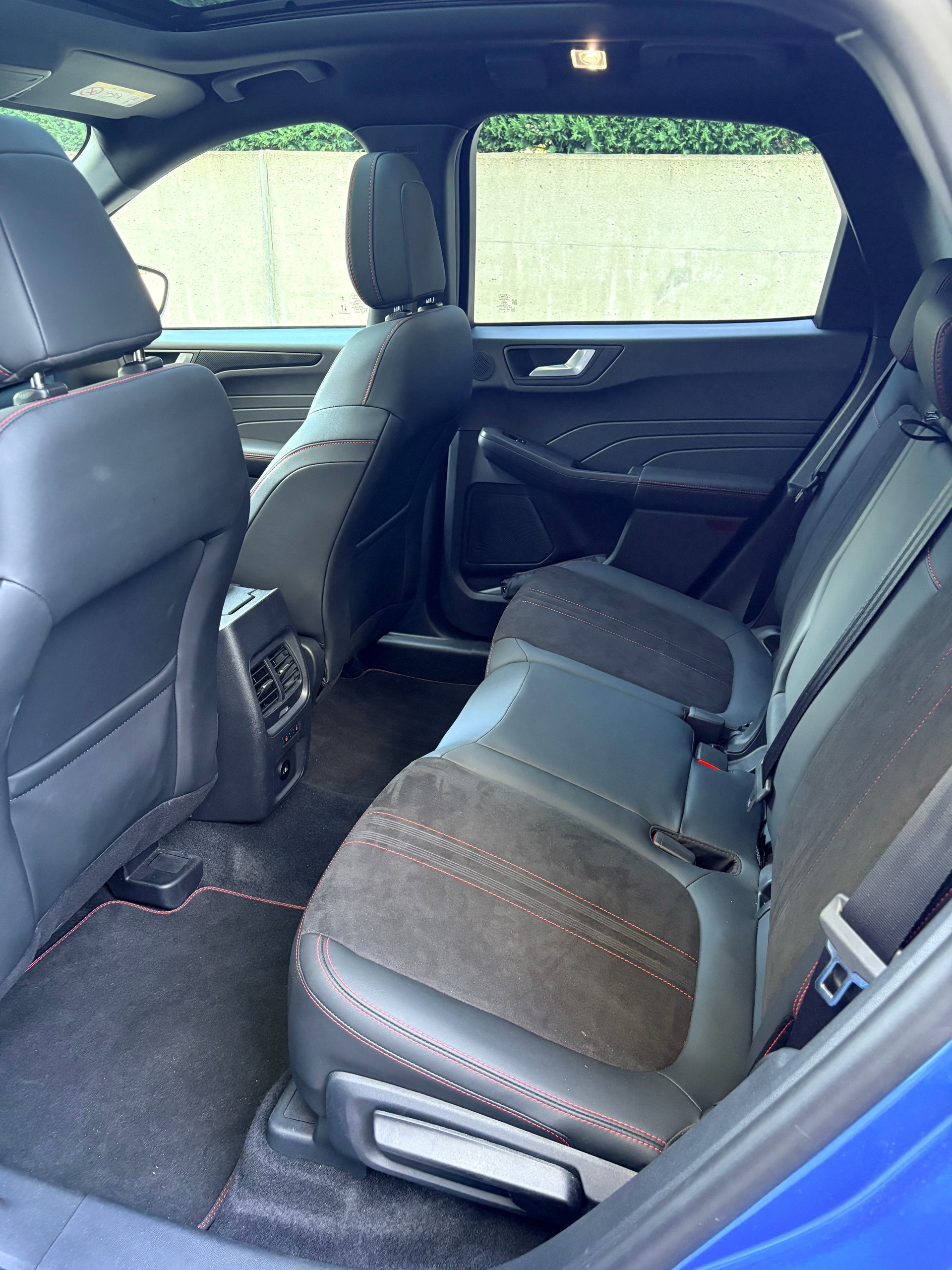 FORD 2.5 Plug-in Hybrid ST-Line X-image-3