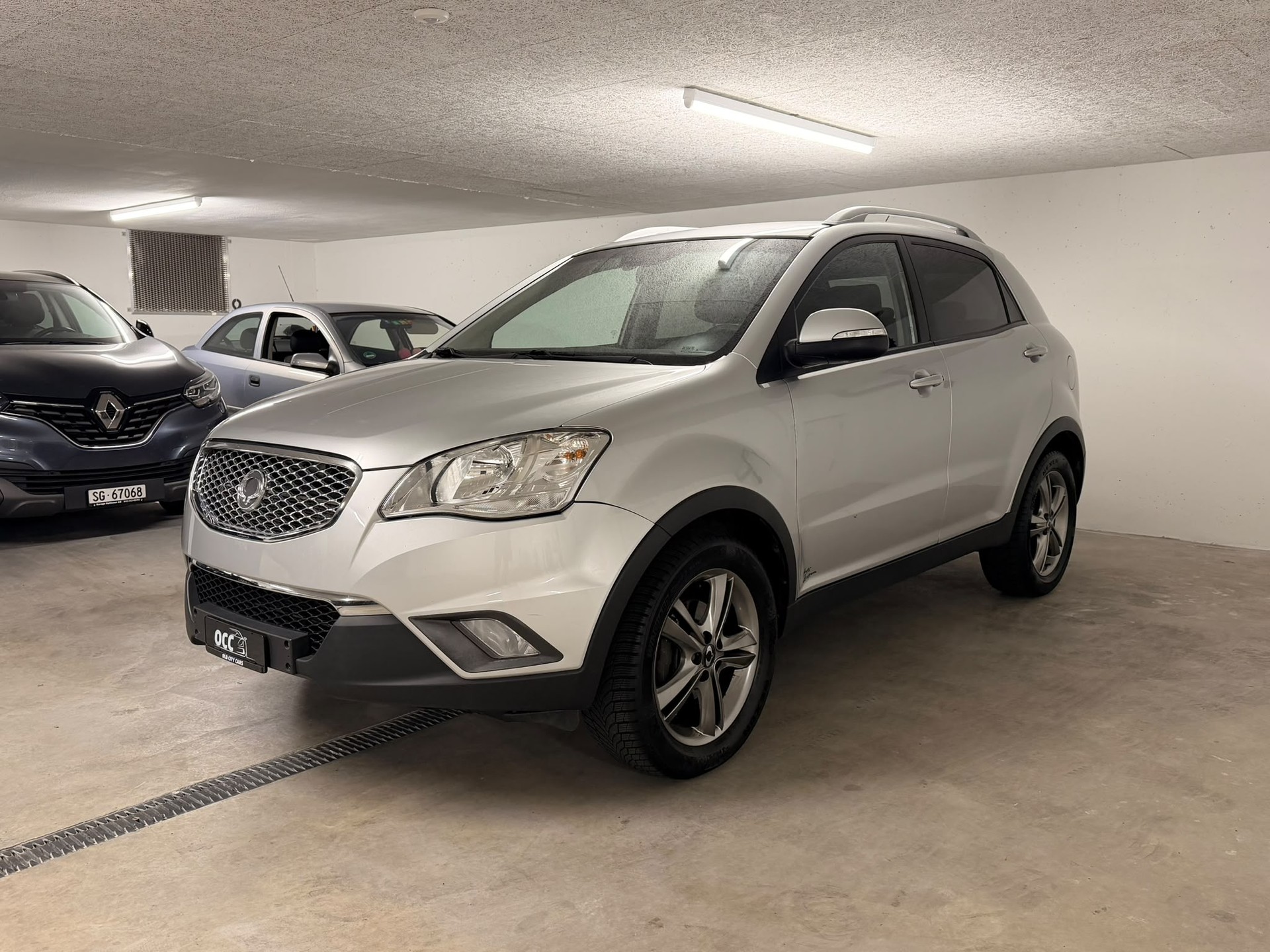 KGM-SsangYong Korando 2.0 e-XDI Sapphire 4WD Automatic-image-2