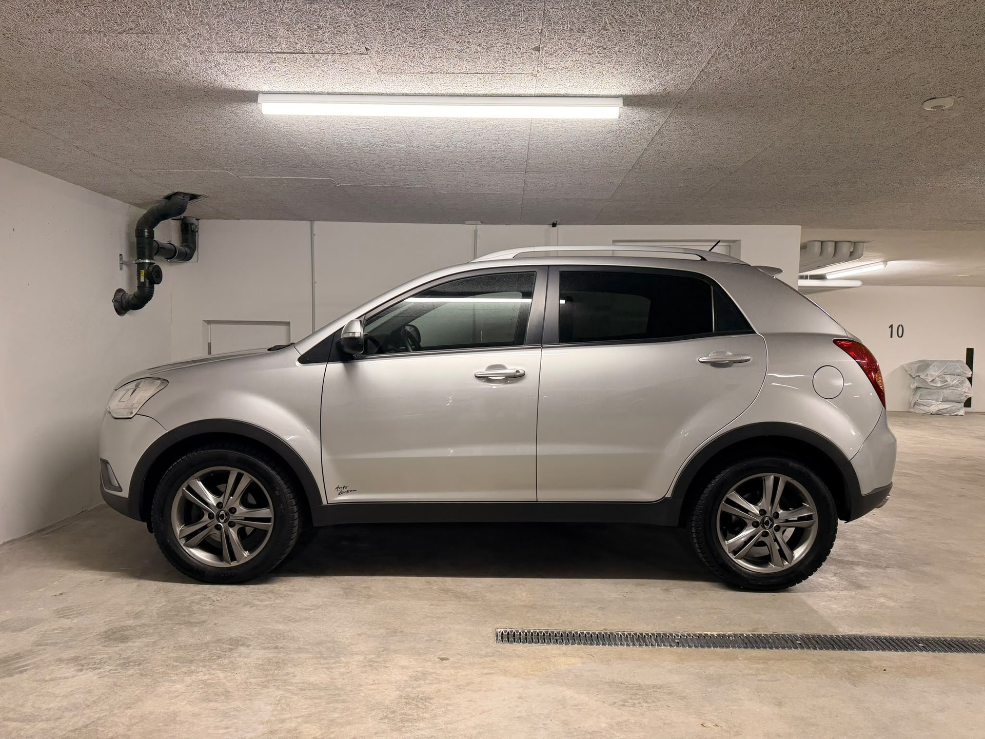 KGM-SsangYong Korando 2.0 e-XDI Sapphire 4WD Automatic-image-3