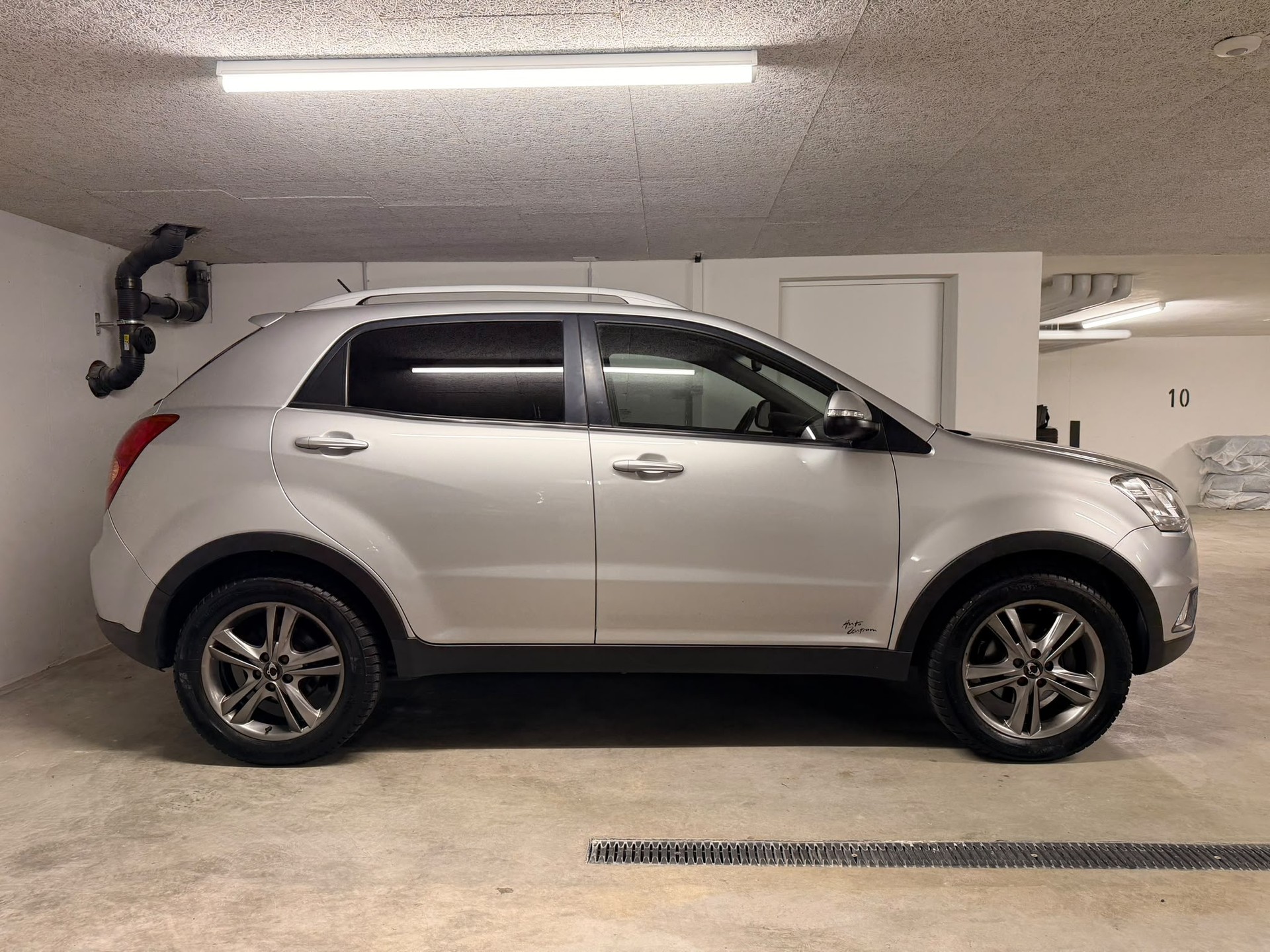 KGM-SsangYong Korando 2.0 e-XDI Sapphire 4WD Automatic-image-7