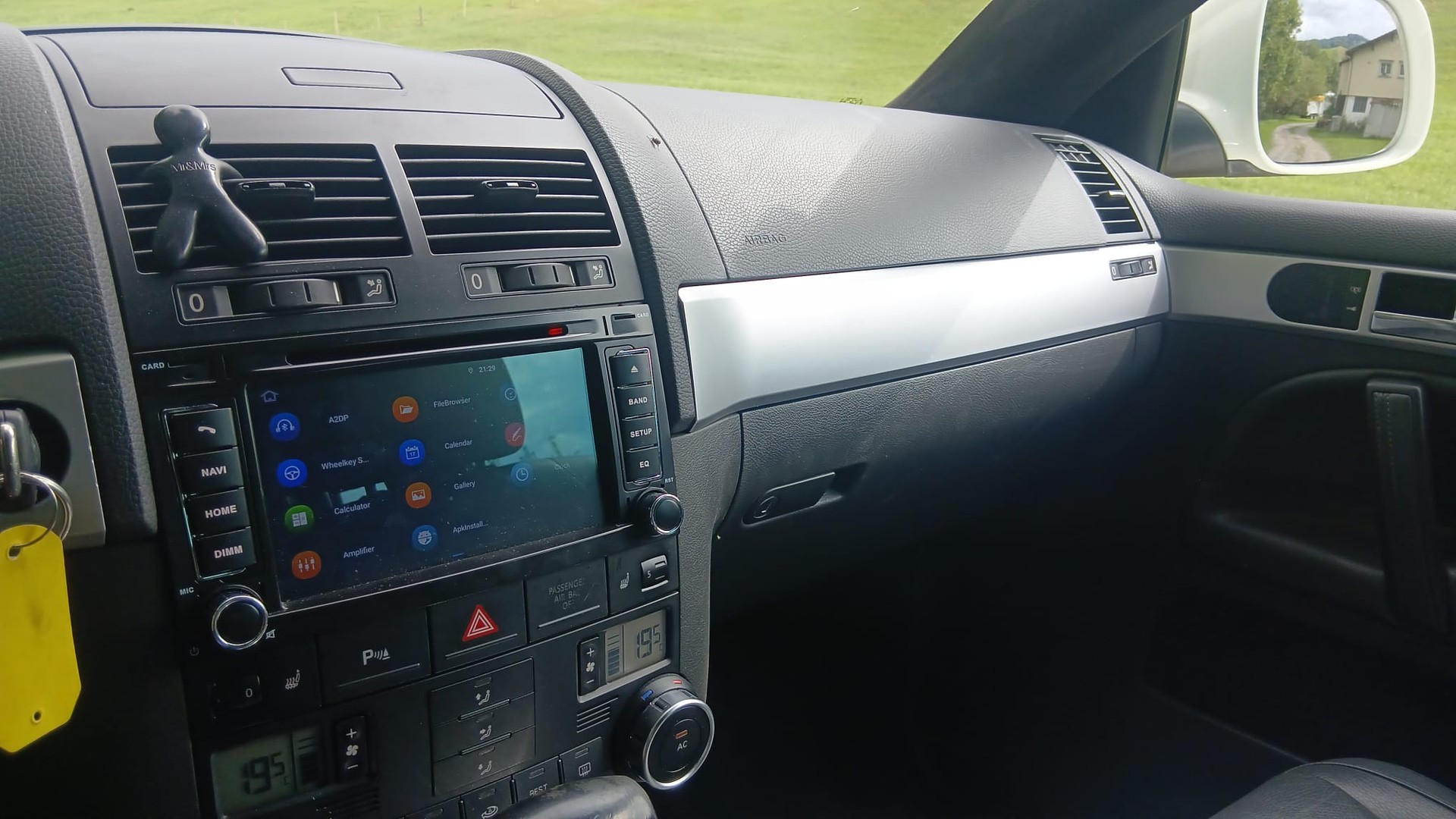 VW Touareg 3.0 TDI Advance Tiptronic-image-7