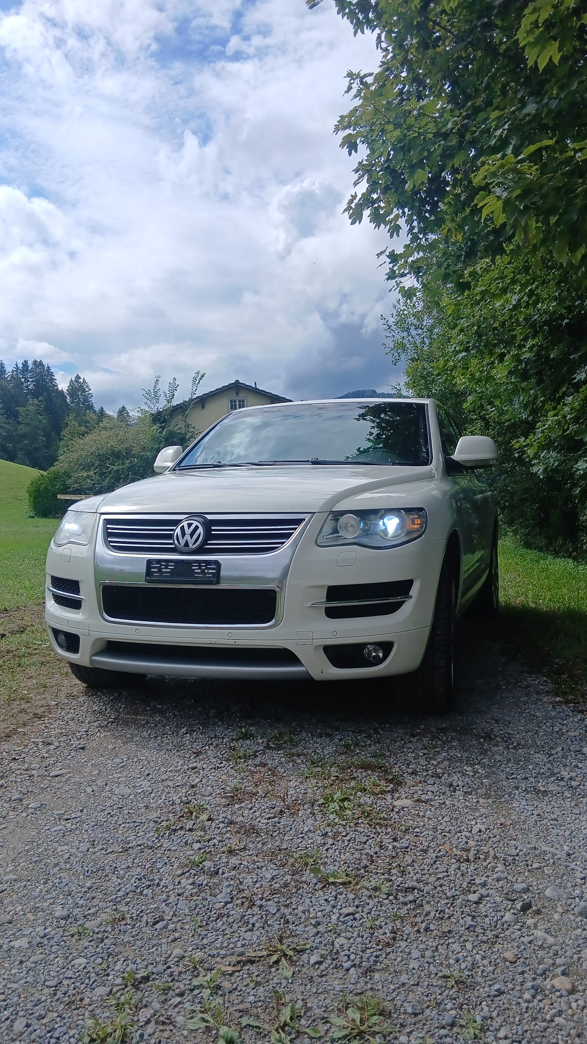 VW Touareg 3.0 TDI Advance Tiptronic-image-0