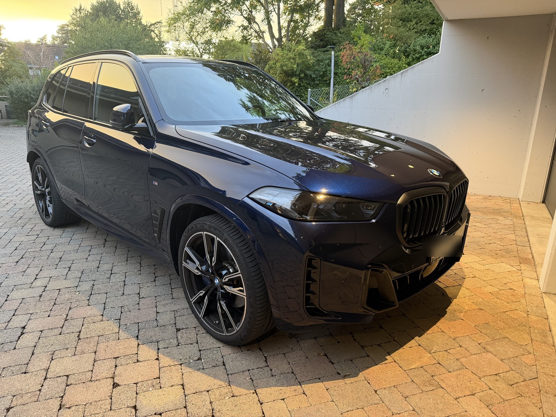 BMW 40d xDrive M Sport Pro-image-0