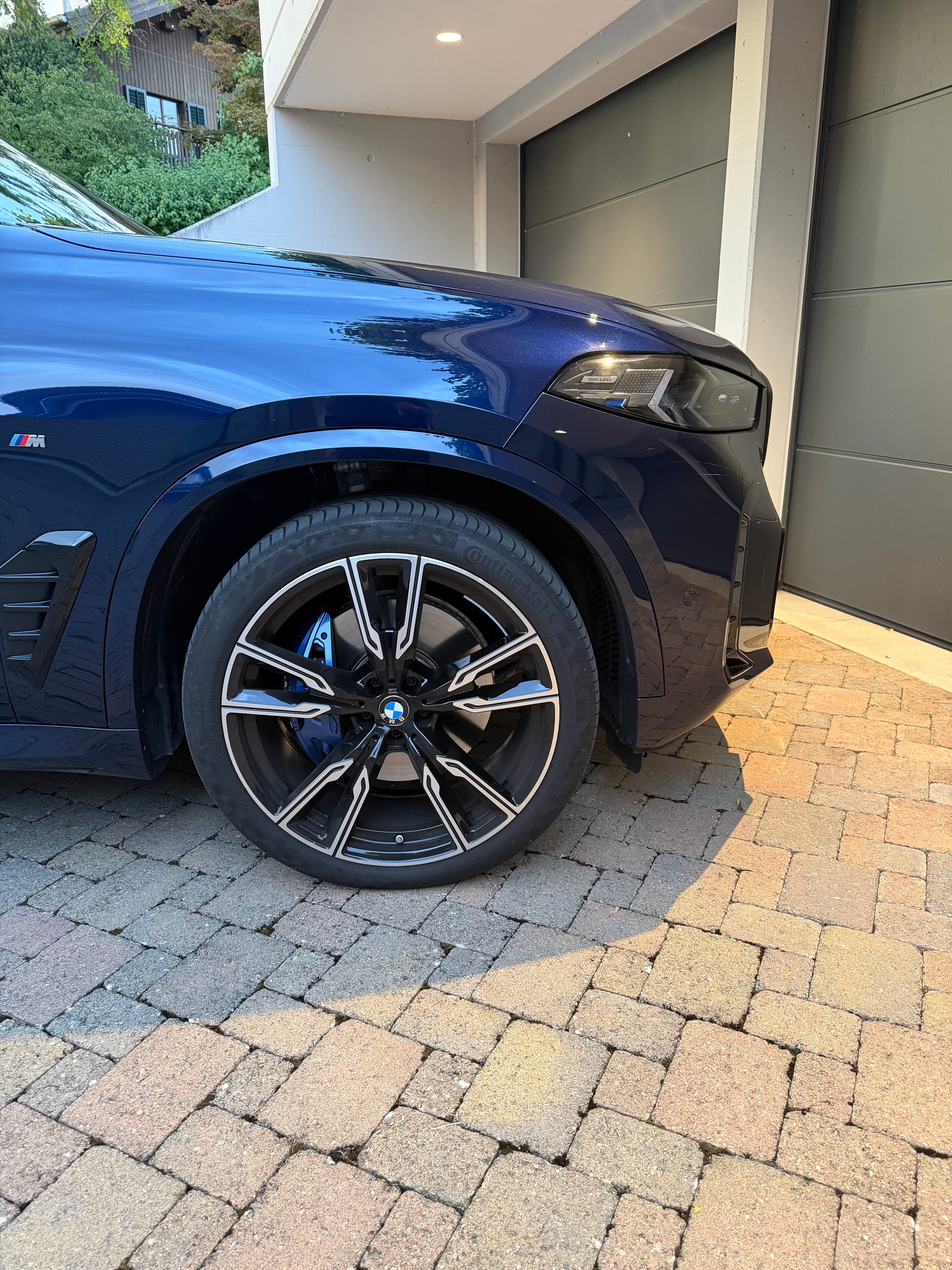 BMW 40d xDrive M Sport Pro-image-3