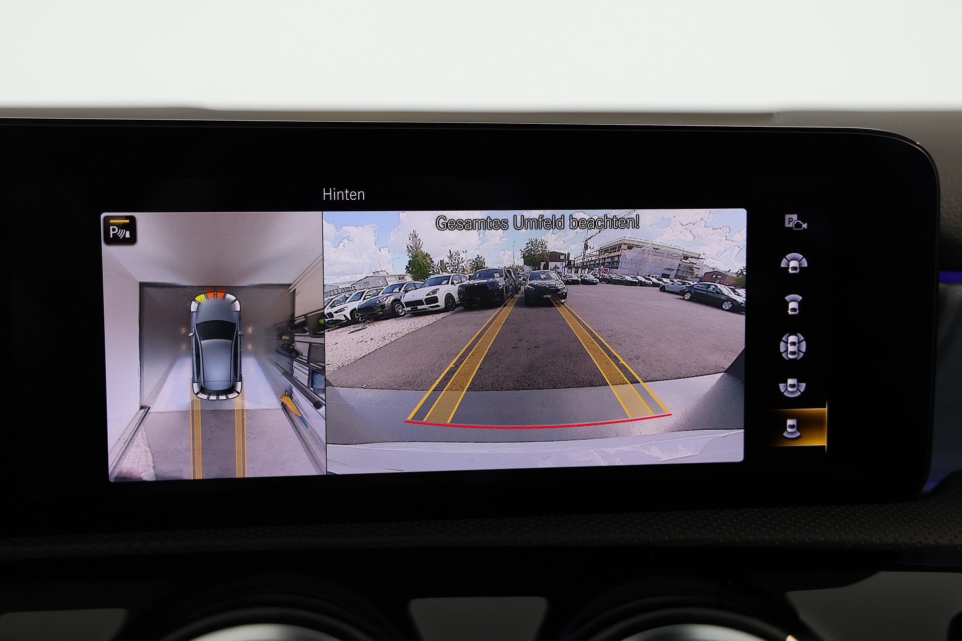 MERCEDES-BENZ A 45 S AMG 4matic+ *Aero Paket*-image-17