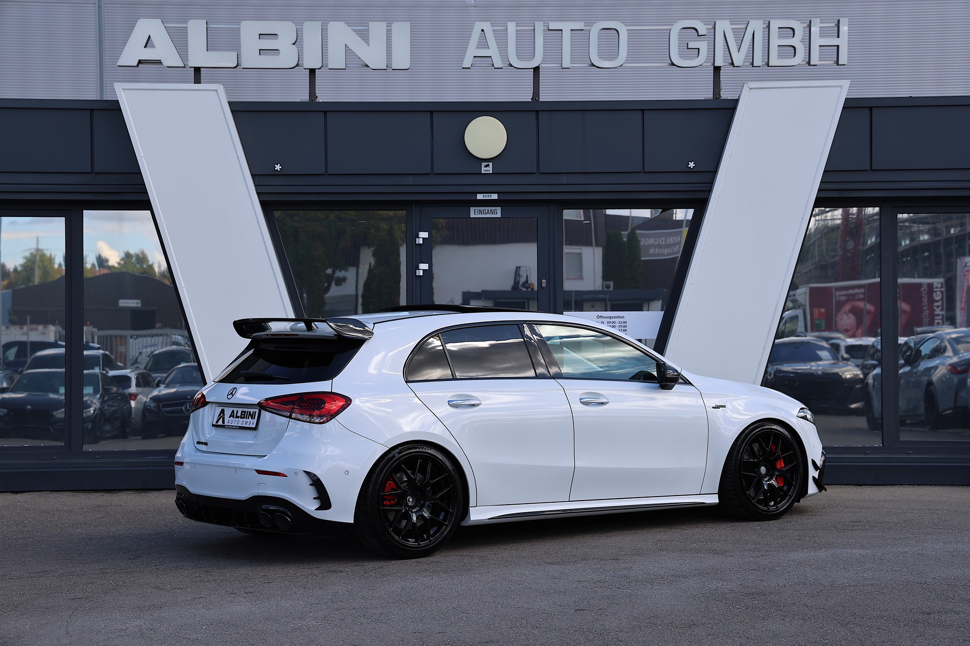 MERCEDES-BENZ A 45 S AMG 4matic+ *Aero Paket*-image-2