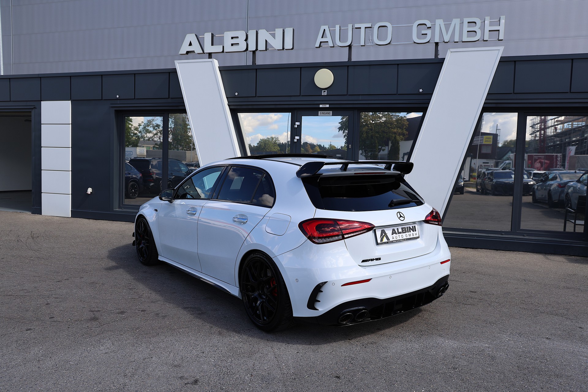 MERCEDES-BENZ A 45 S AMG 4matic+ *Aero Paket*-image-4