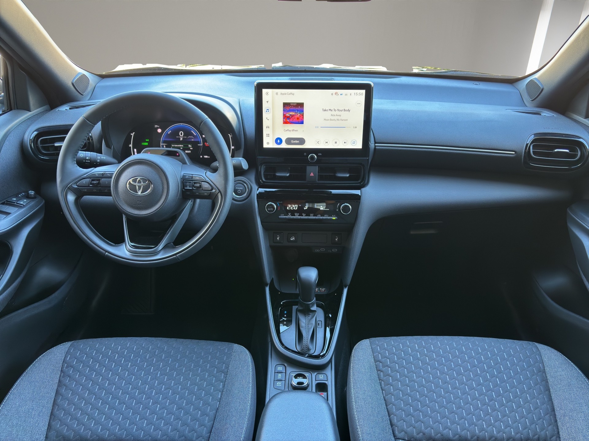 TOYOTA Yaris Cross 1.5 Trend AWDi e-CVT-image-13