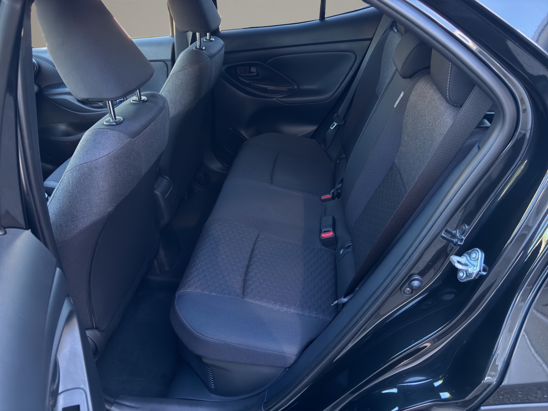 TOYOTA Yaris Cross 1.5 Trend AWDi e-CVT-image-12