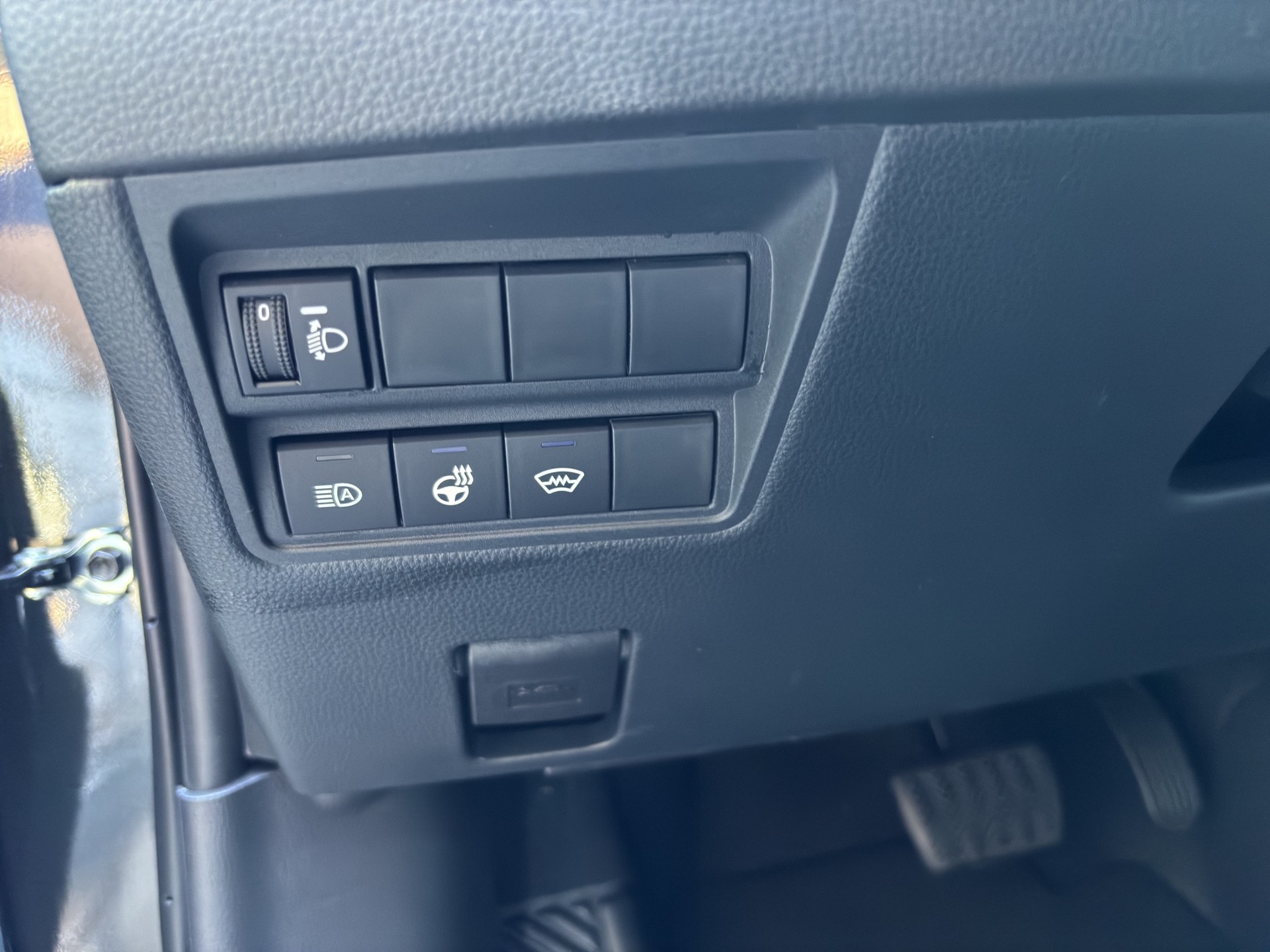 TOYOTA Yaris Cross 1.5 Trend AWDi e-CVT-image-24