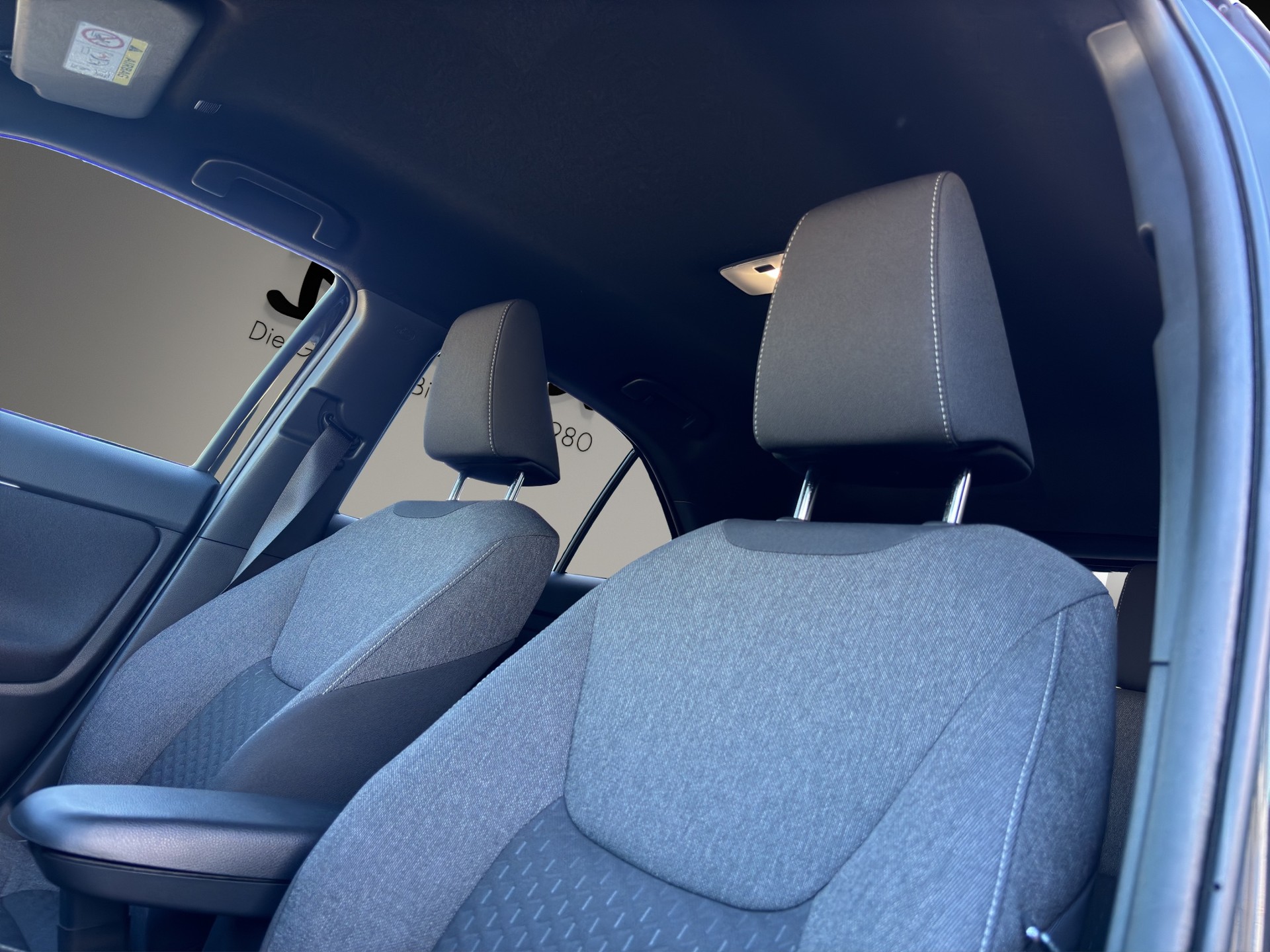 TOYOTA Yaris Cross 1.5 Trend AWDi e-CVT-image-21