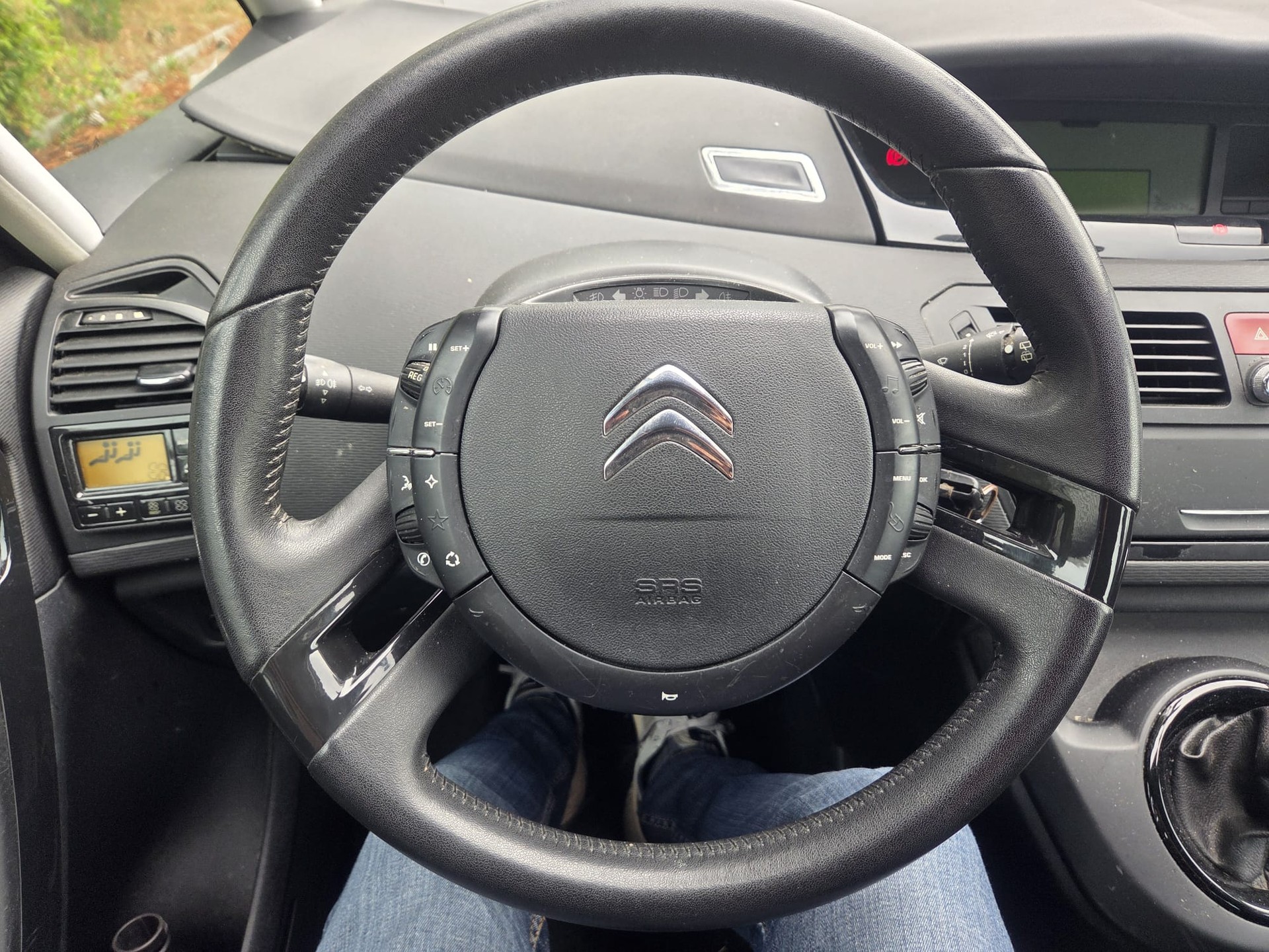 CITROEN Grand C4 Picasso 2.0 HDI Exclusive ** 7 Platz **-image-5