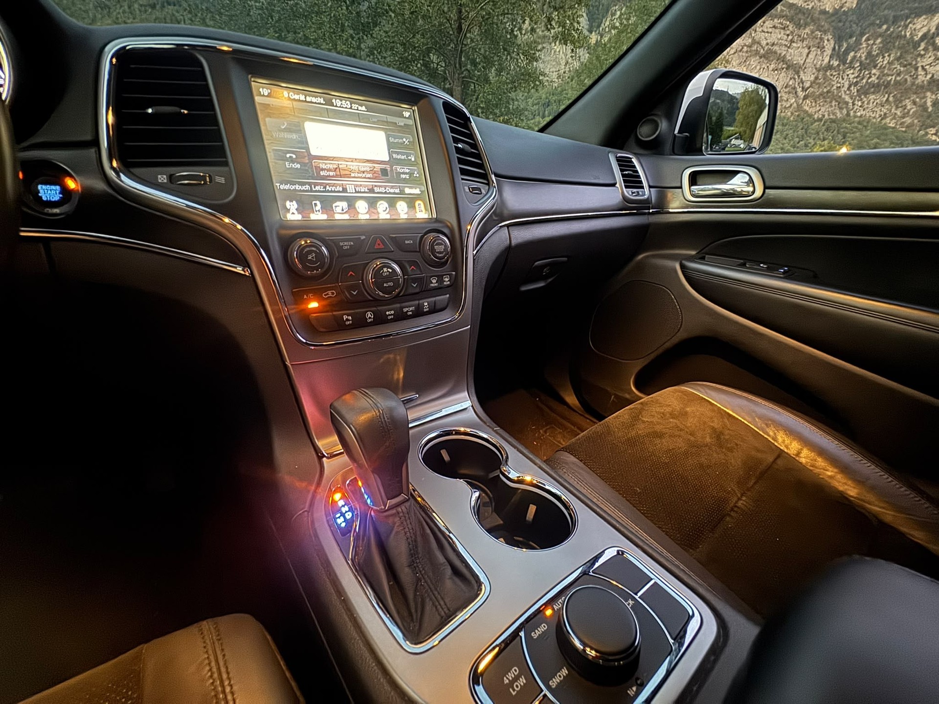 JEEP Grand Cherokee 3.0 CRD Limited Automatic-image-5