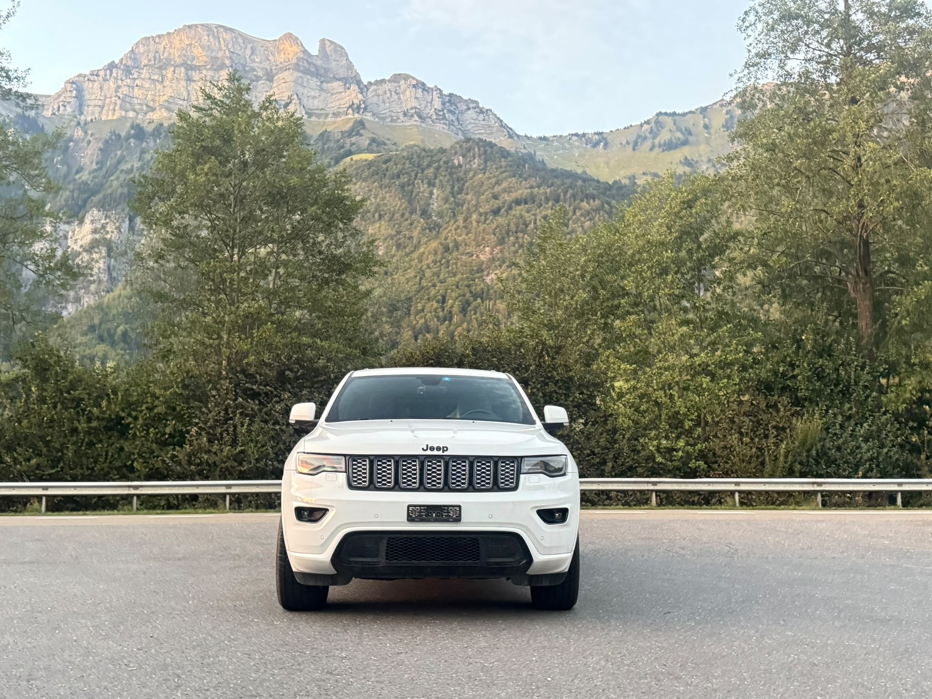 JEEP Grand Cherokee 3.0 CRD Limited Automatic-image-2