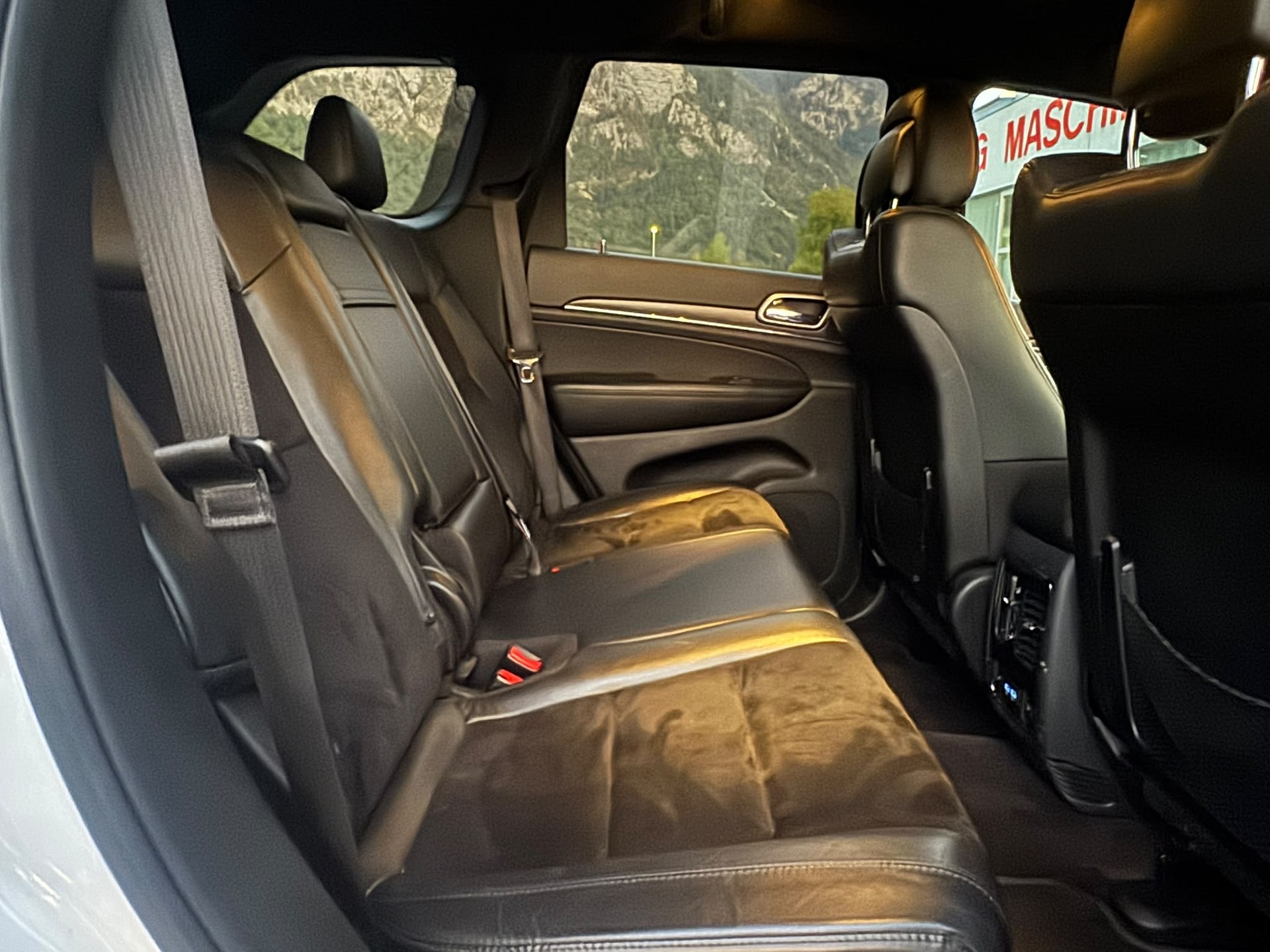 JEEP Grand Cherokee 3.0 CRD Limited Automatic-image-6