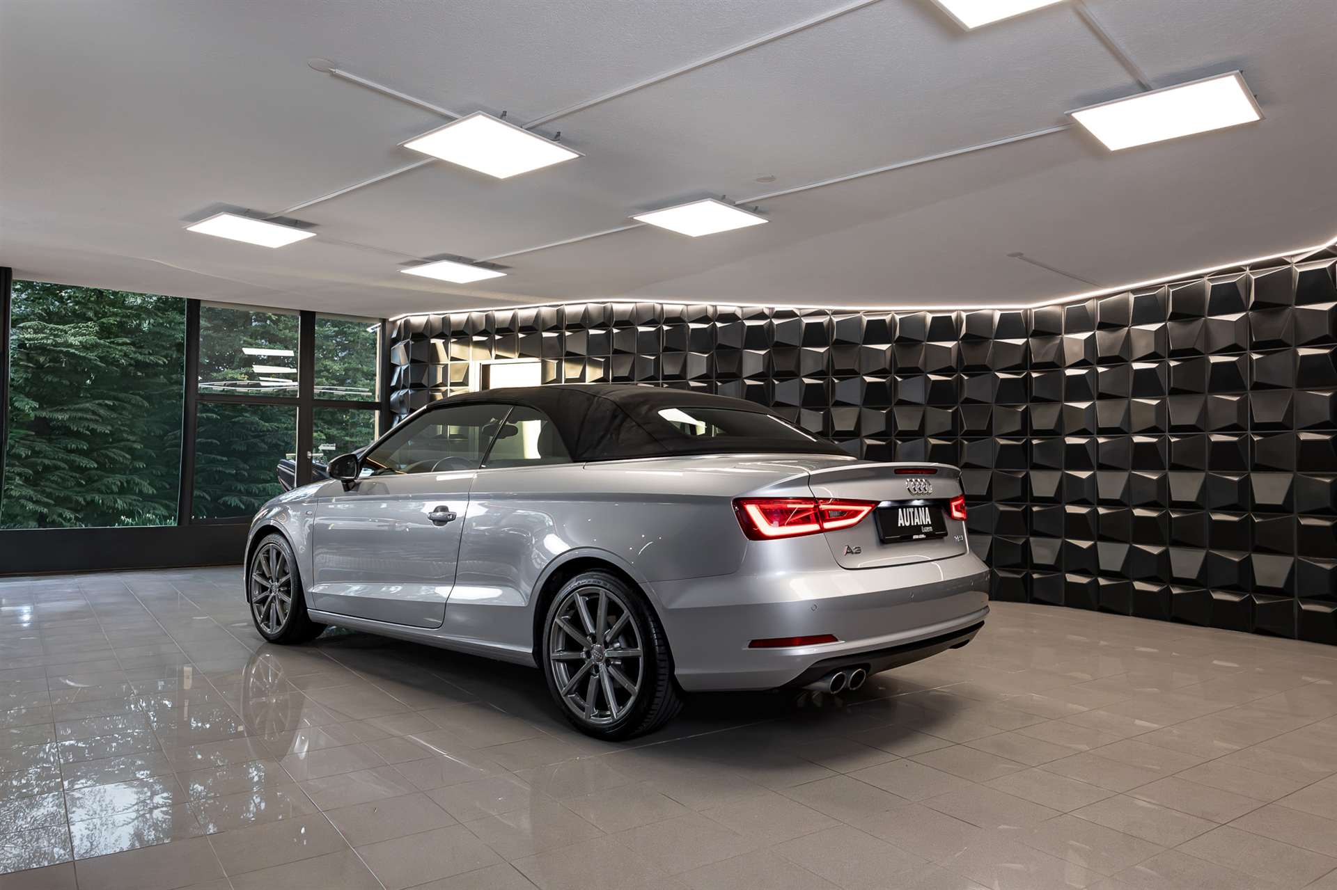 AUDI A3 Cabriolet 1.4 TFSI S-Line S-tronic-image-5