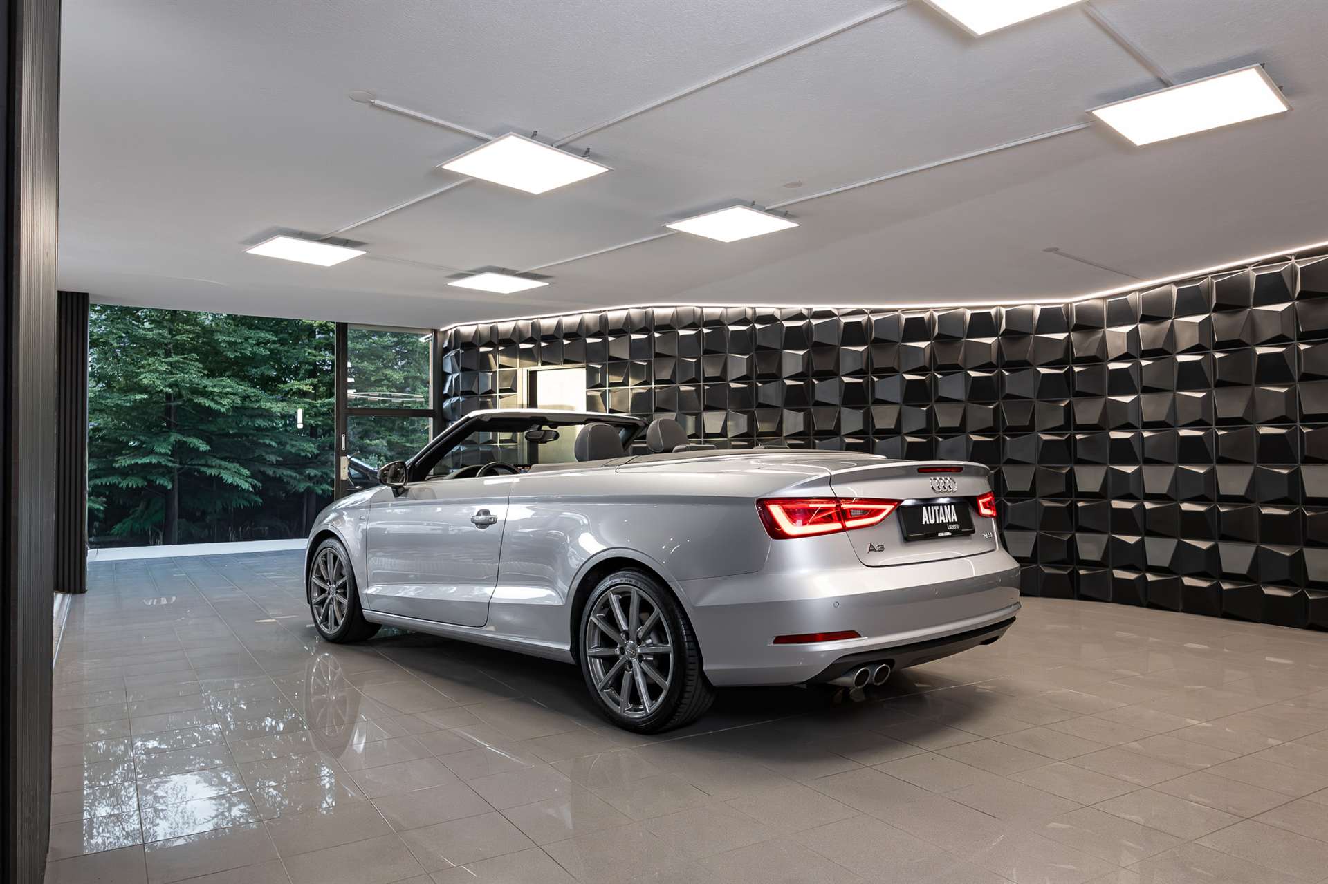 AUDI A3 Cabriolet 1.4 TFSI S-Line S-tronic-image-4