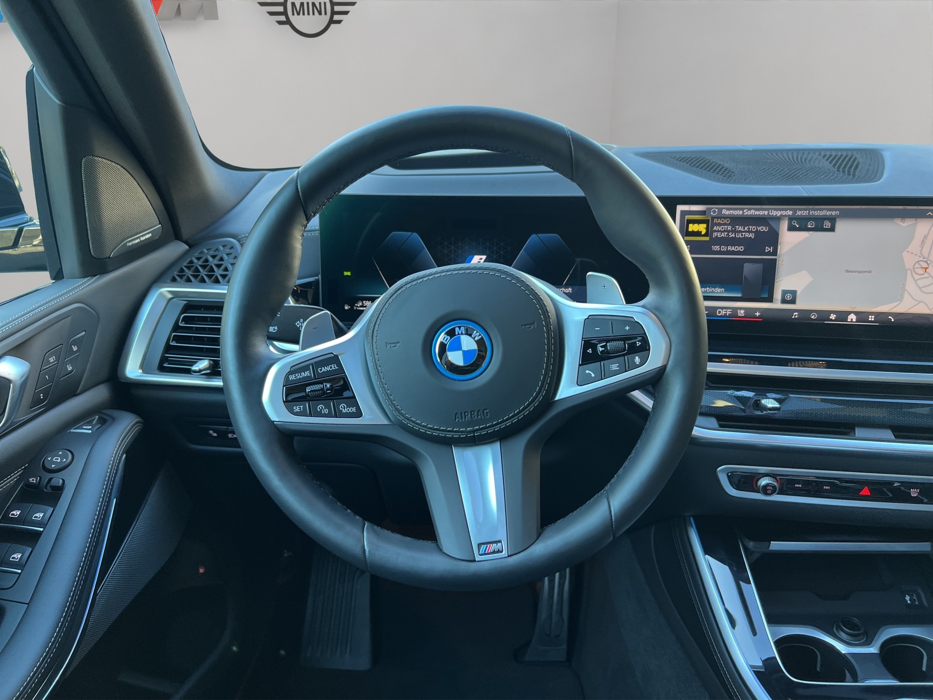 BMW X5 xDrive 50e M Sport Pro Steptronic-image-13