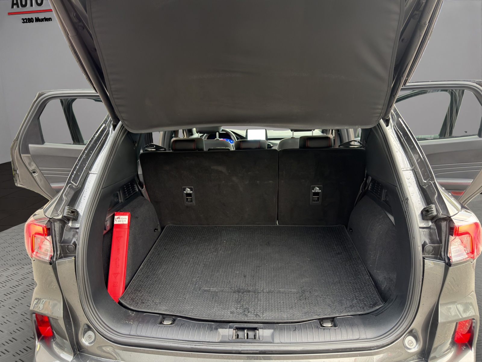 FORD Kuga 2.5 PHEV ST-Line 2WD-image-18