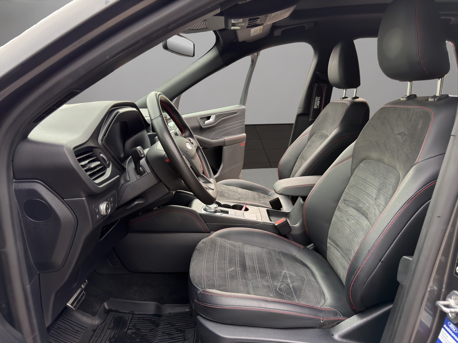 FORD Kuga 2.5 PHEV ST-Line 2WD-image-8