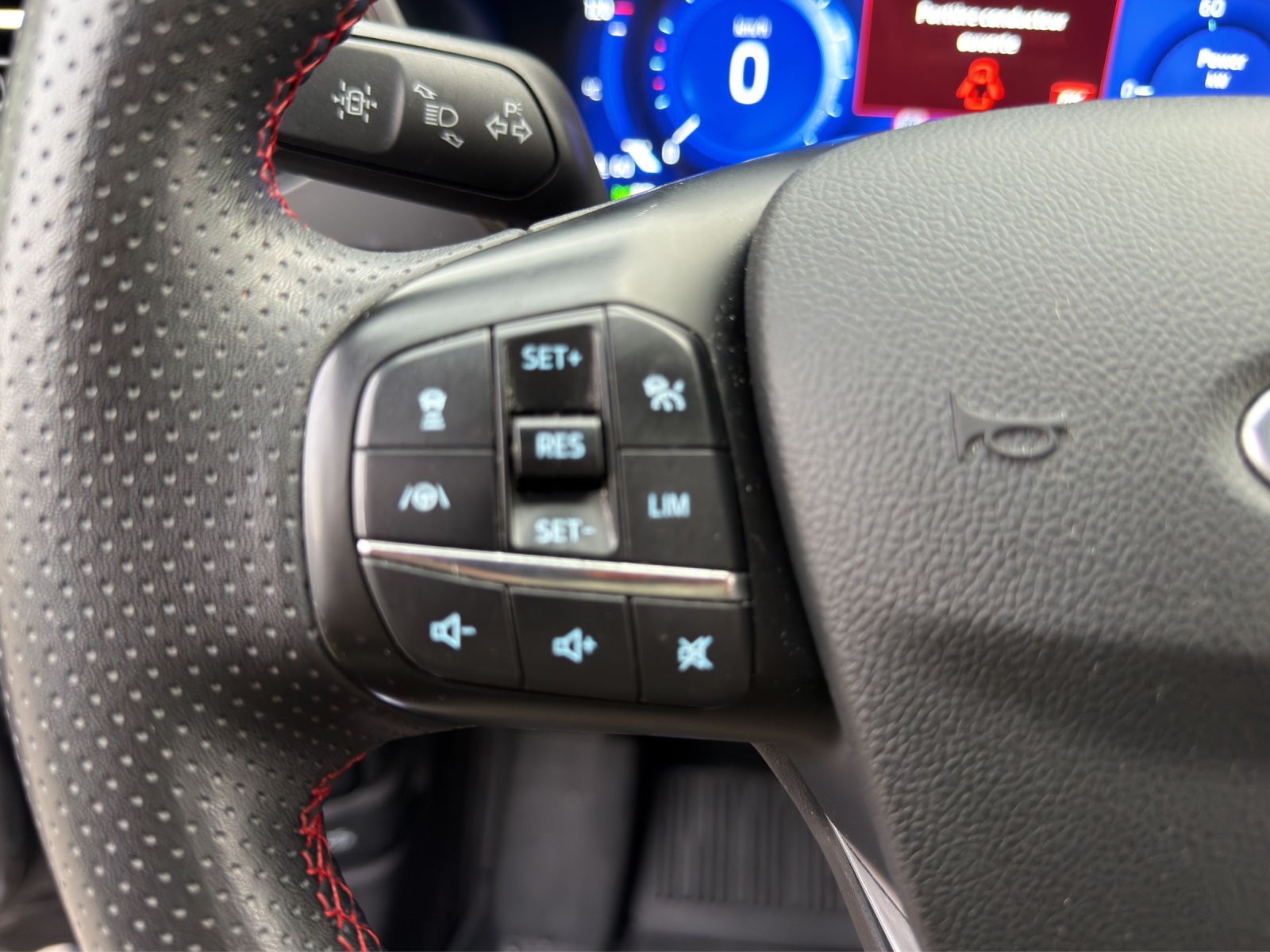 FORD Kuga 2.5 PHEV ST-Line 2WD-image-26