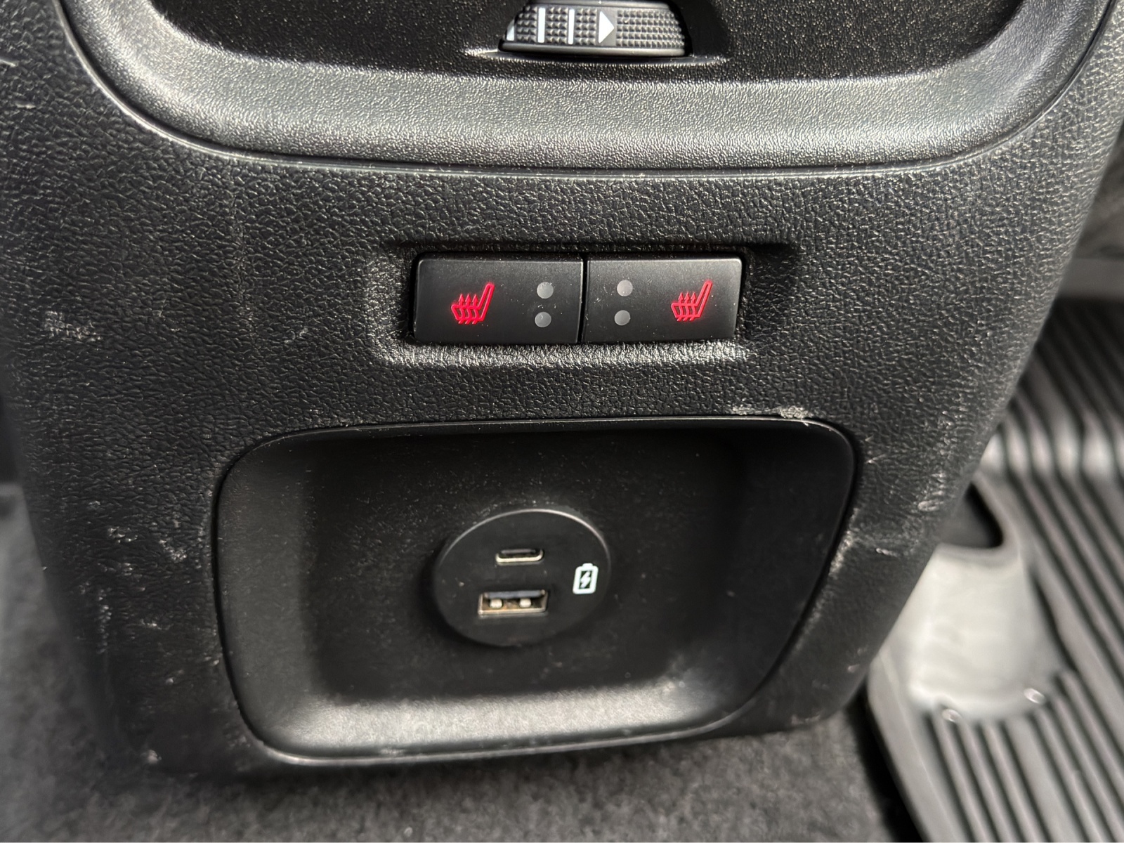FORD Kuga 2.5 PHEV ST-Line 2WD-image-28