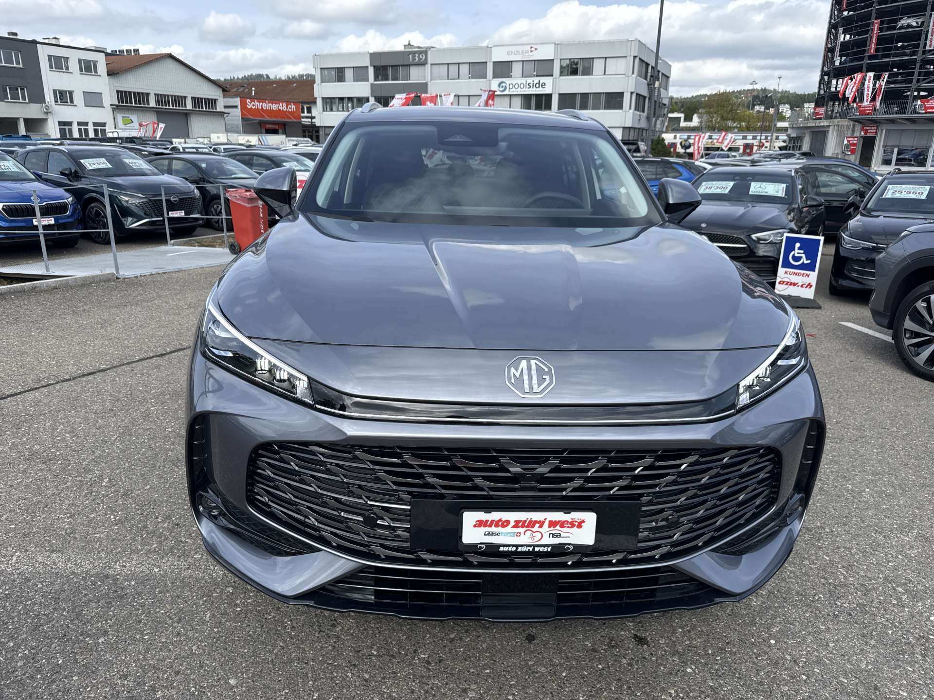 MG HS 1.5 T PHEV Comfort 272PS Automat-image-13