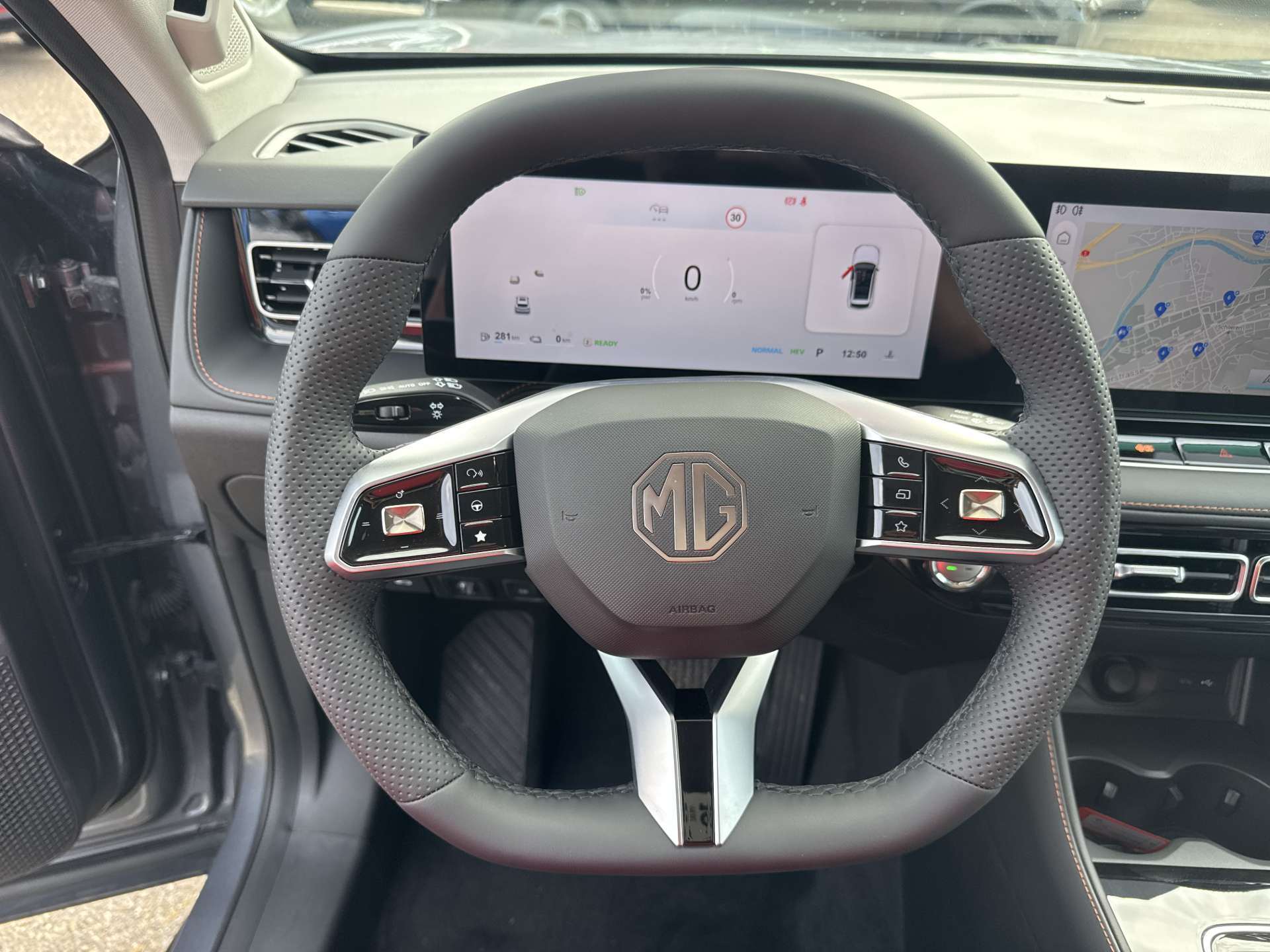 MG HS 1.5 T PHEV Comfort 272PS Automat-image-15