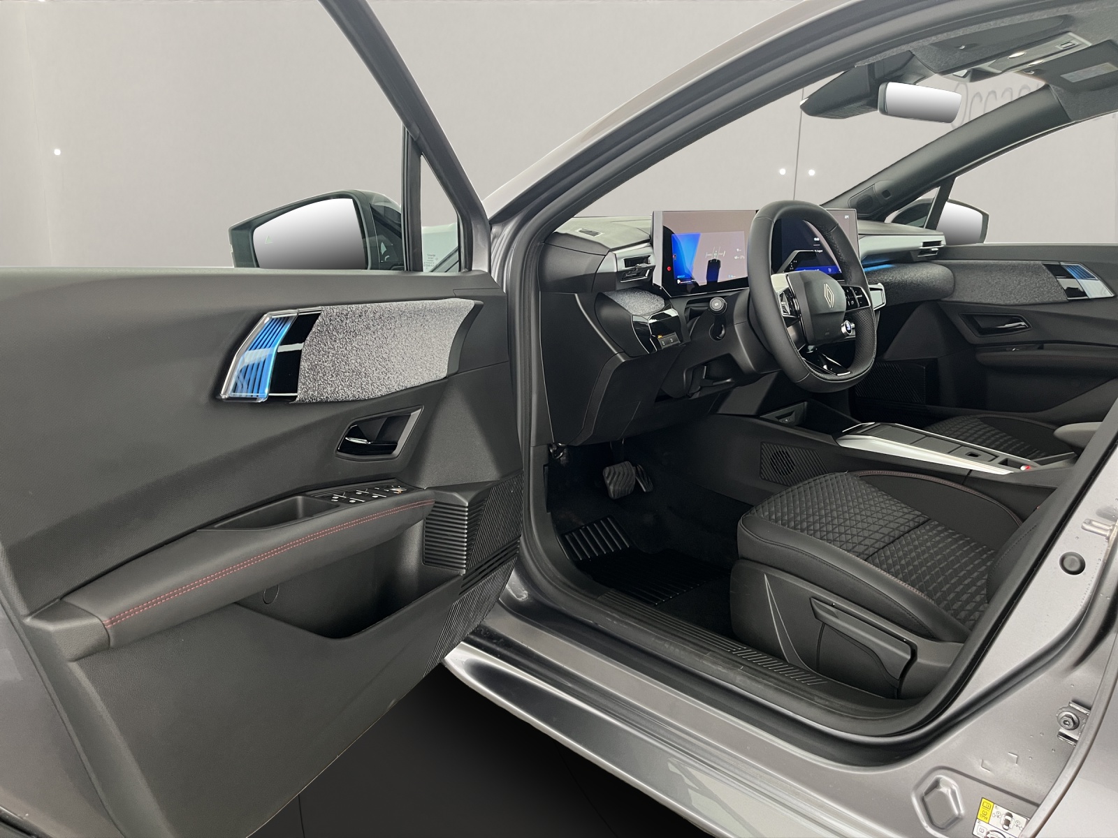 RENAULT Clio 1.8 E-Tech techno-image-6