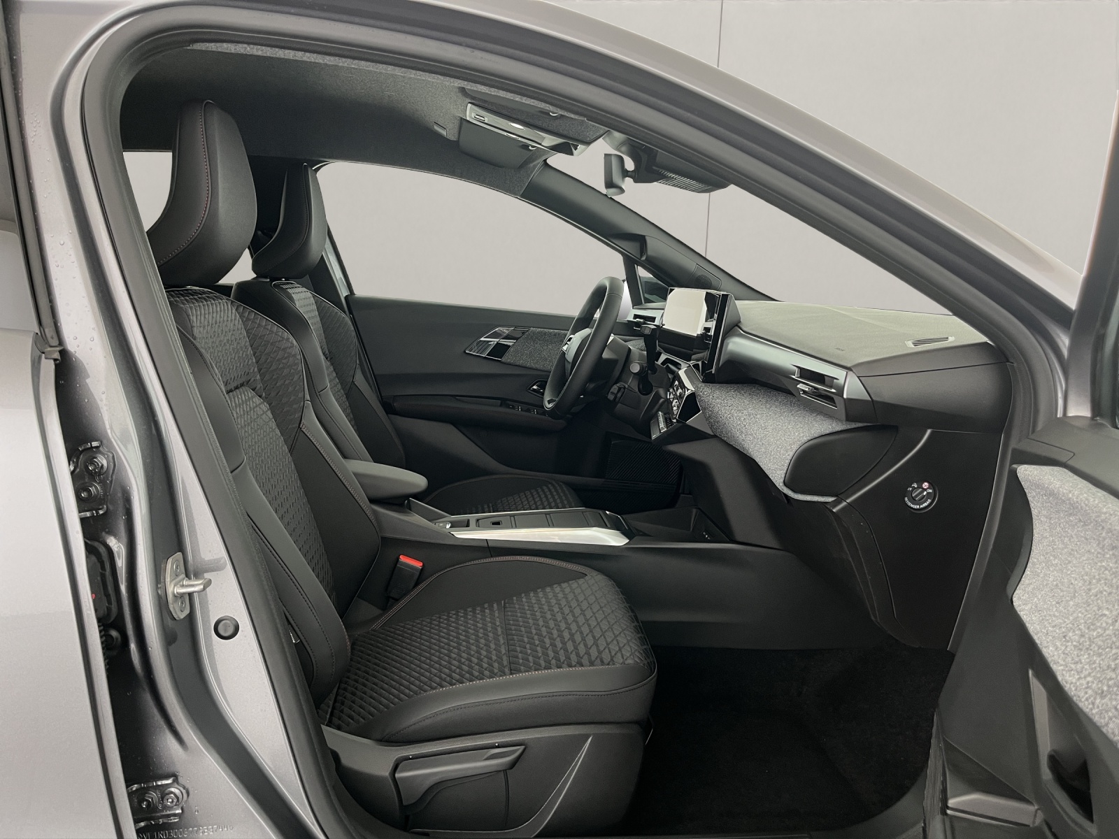 RENAULT Clio 1.8 E-Tech techno-image-15