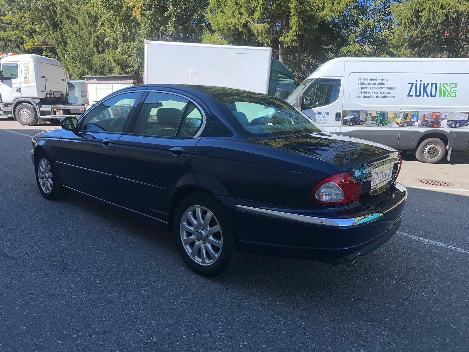JAGUAR X-Type 2.5 V6 Traction4 Privilege-image-7