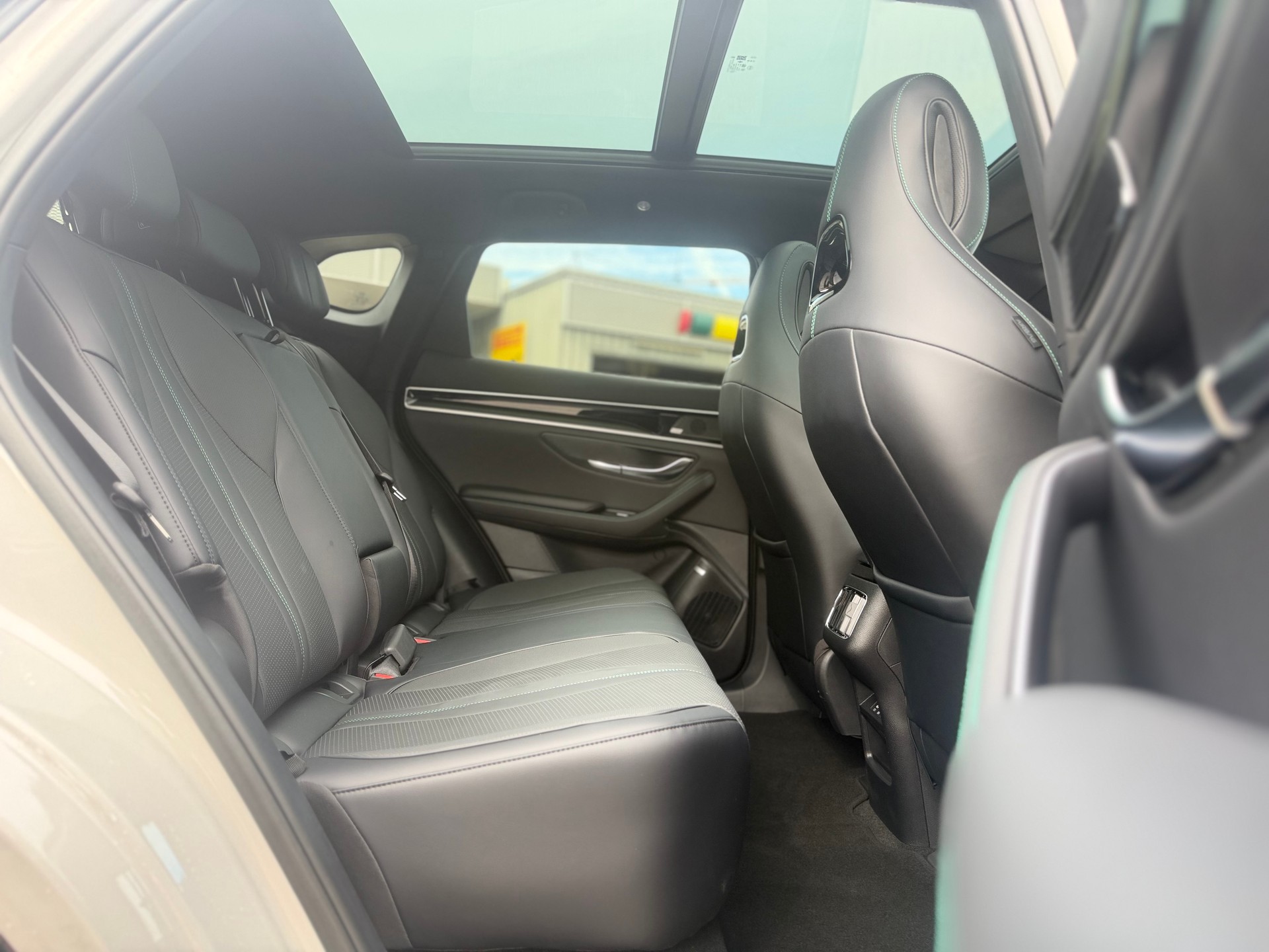 BYD Seal U DM-i Design AWD-image-14