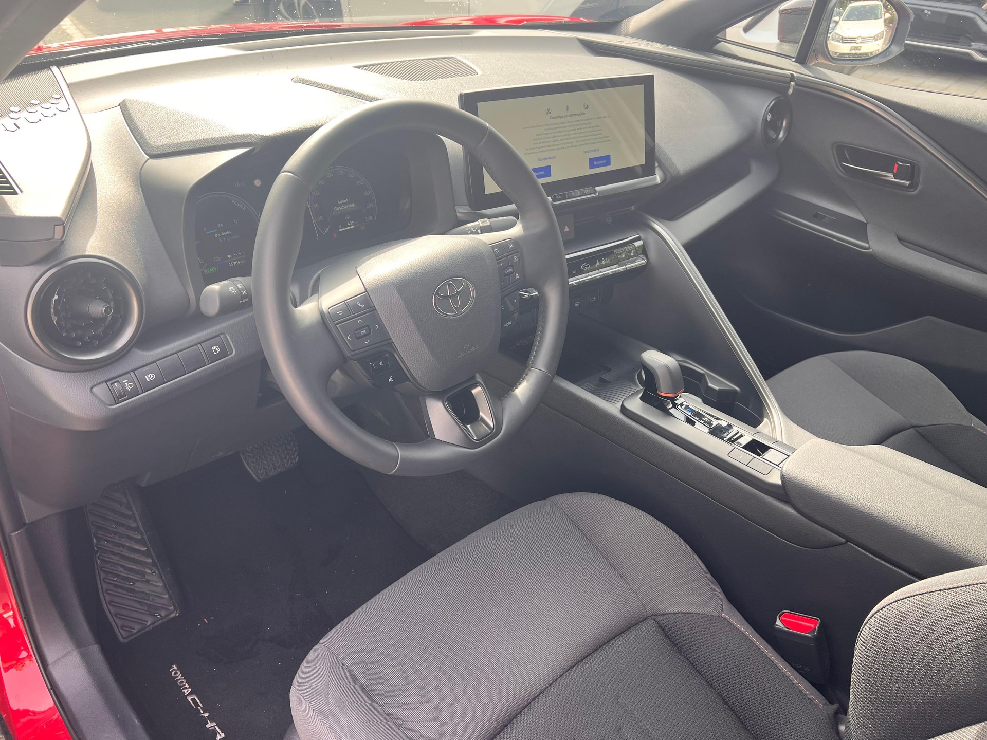 TOYOTA C-HR 2.0 PHEV Swiss Edition-image-7