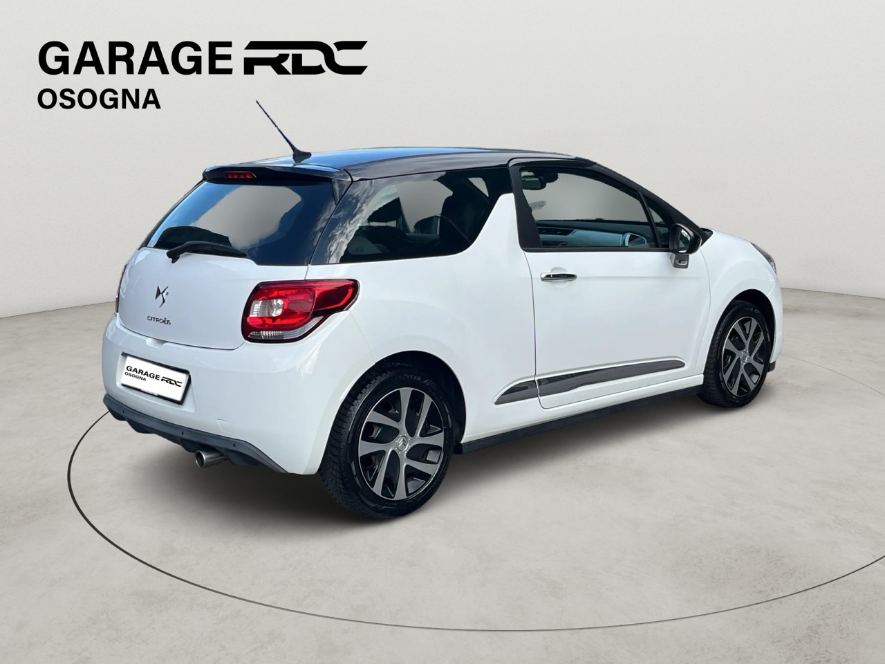 DS AUTOMOBILES DS3 1.2 VTi Eye Tech-image-3