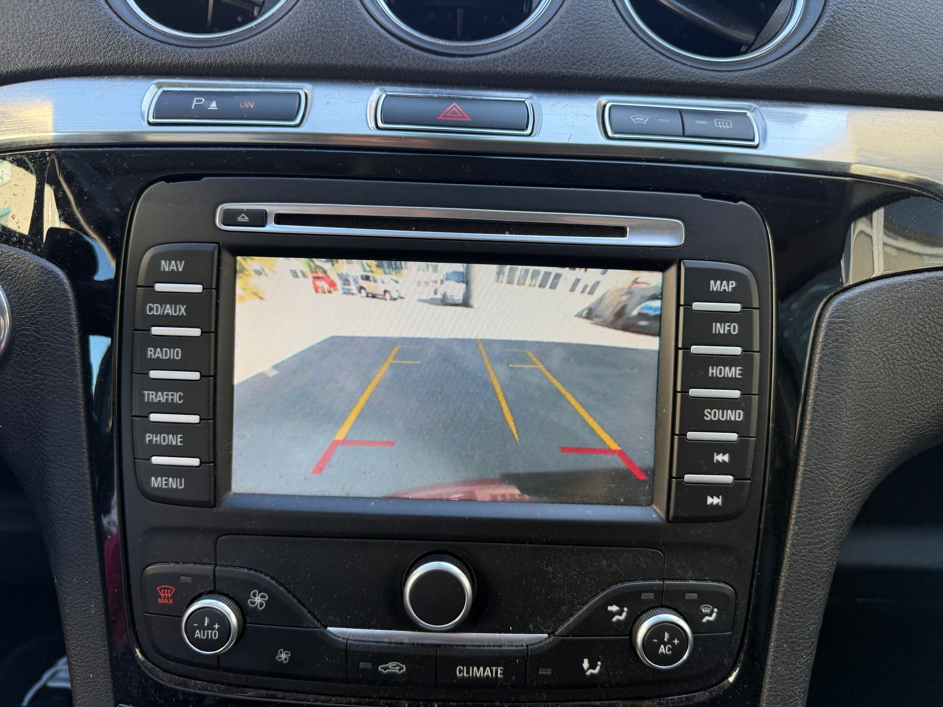 FORD S-Max 2.0 TDCi TitaniumS PowerShift-image-8