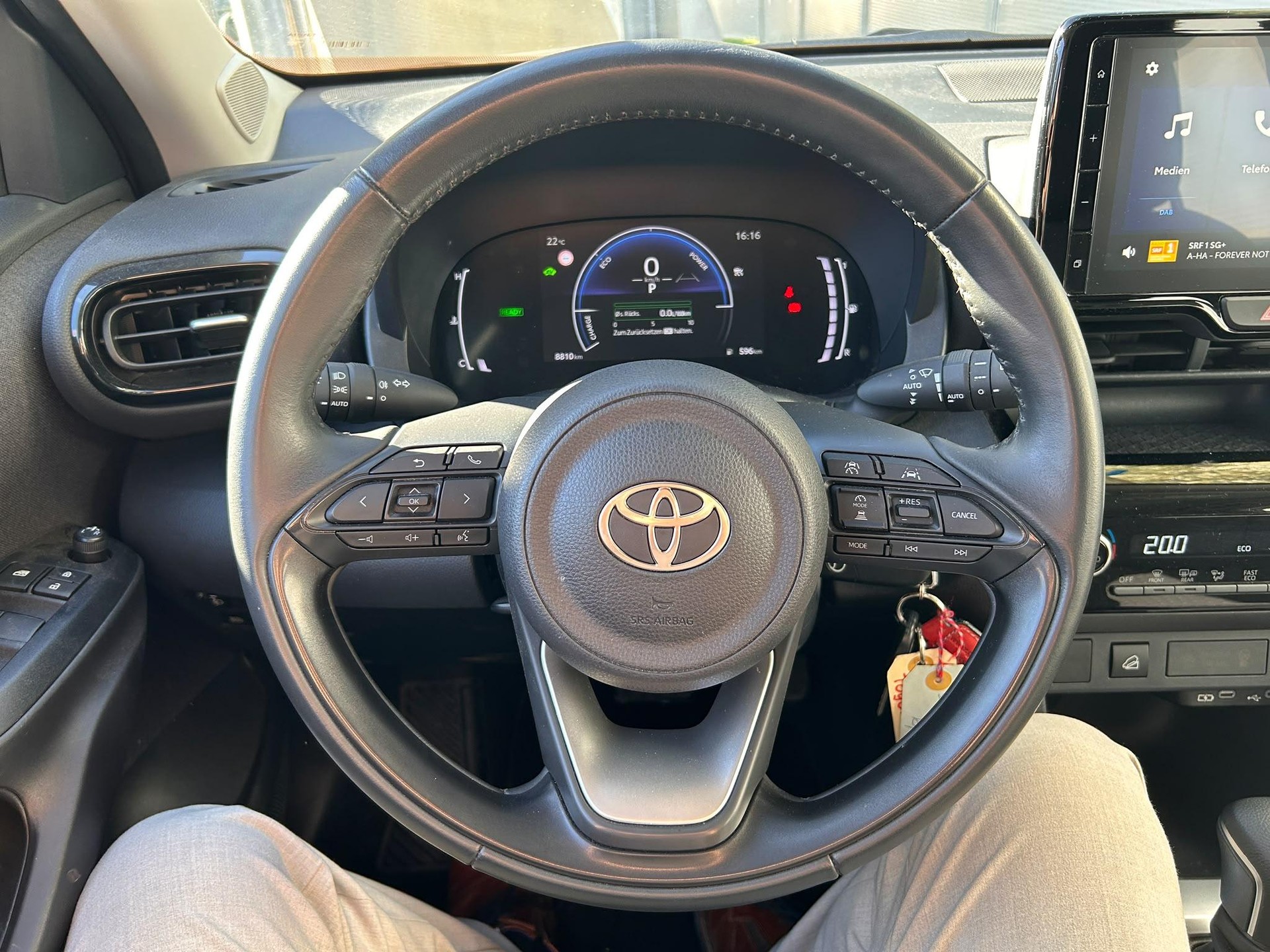 TOYOTA Yaris Cross 1.5 VVT-i HSD Comfort AWD-i-image-7