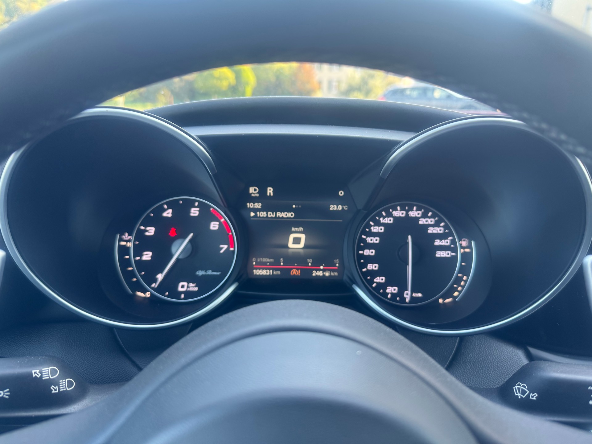 ALFA ROMEO Giulia 2.0 Veloce 280 PS Q4 Sky-image-7