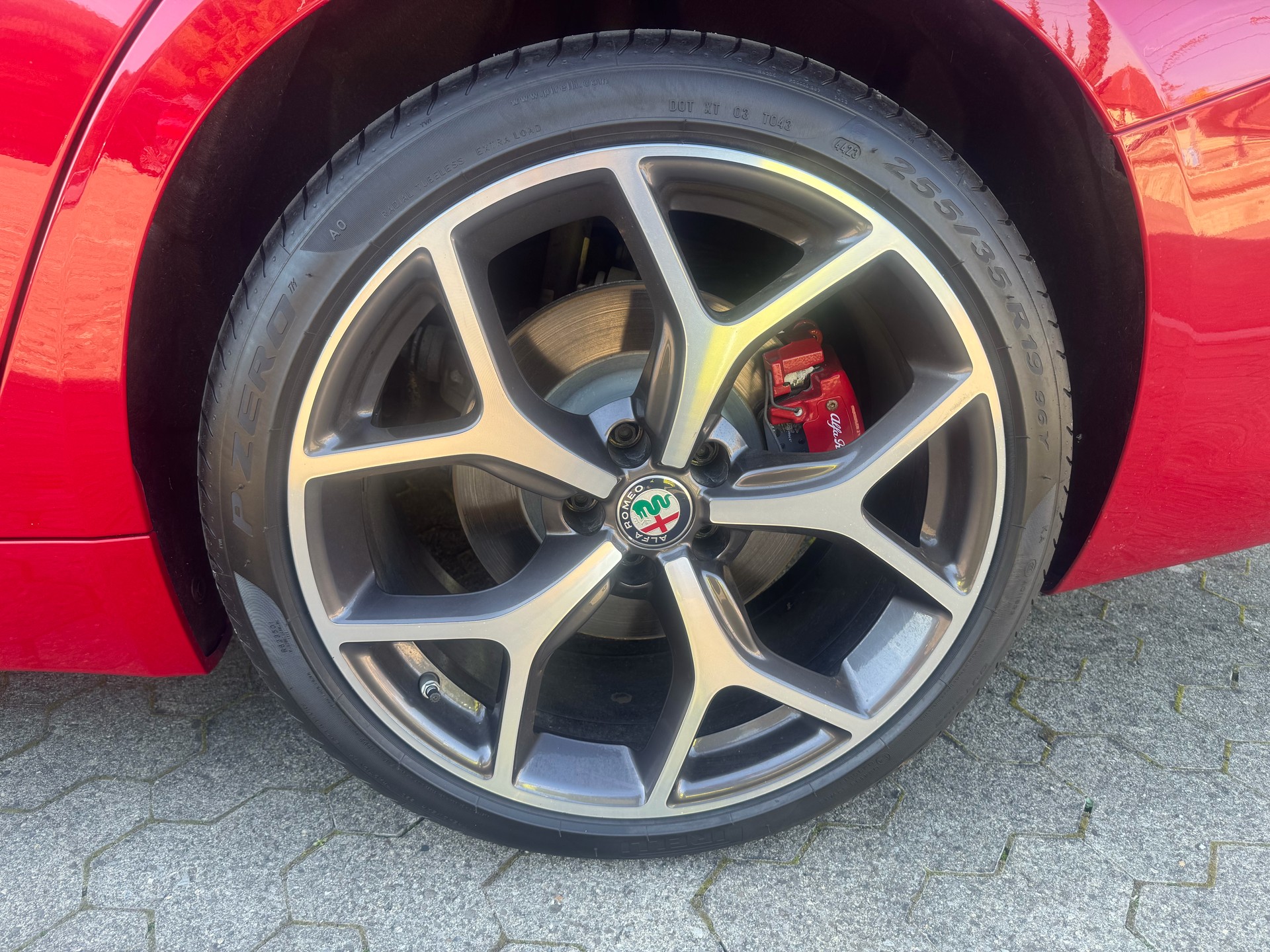 ALFA ROMEO Giulia 2.0 Veloce 280 PS Q4 Sky-image-14