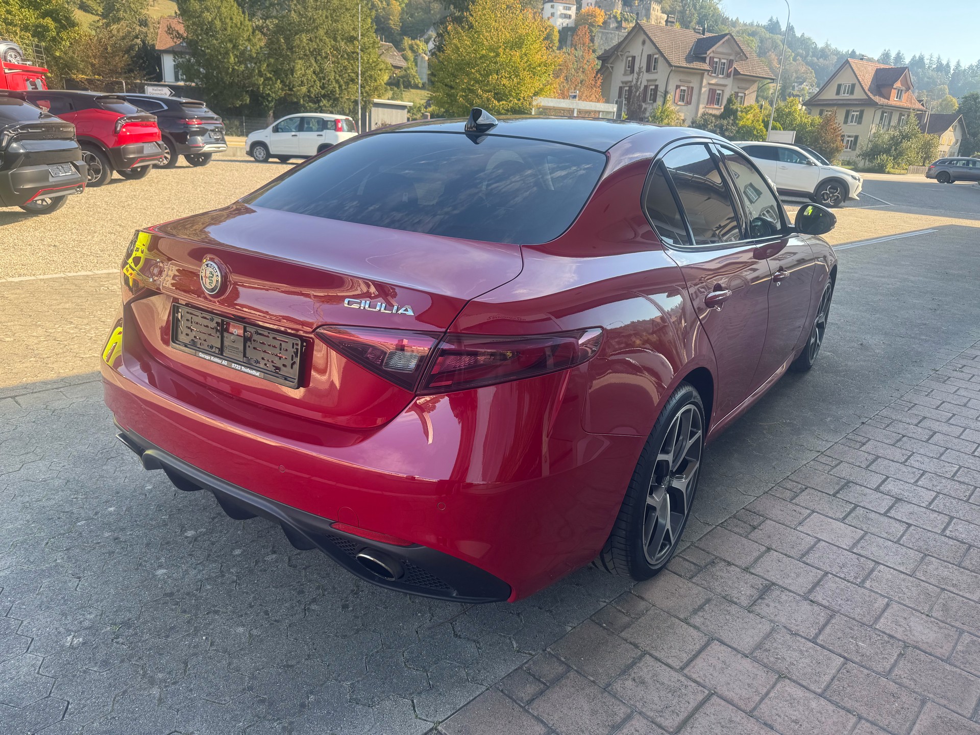 ALFA ROMEO Giulia 2.0 Veloce 280 PS Q4 Sky-image-3