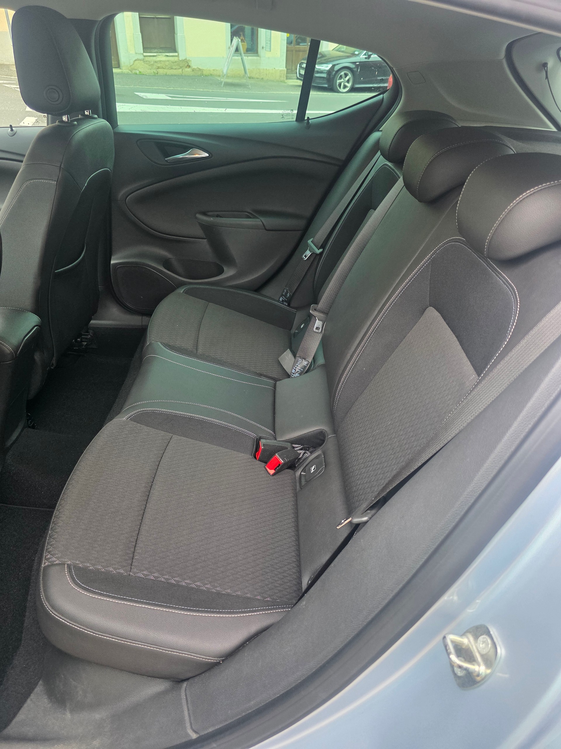 OPEL Astra 1.4i Turbo Excellence Automatic-image-10