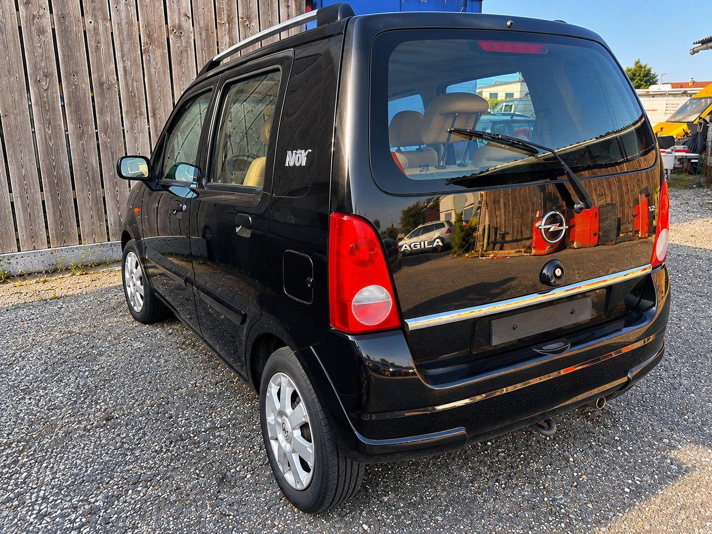 OPEL Agila 1.2 16V Njoy-image-2