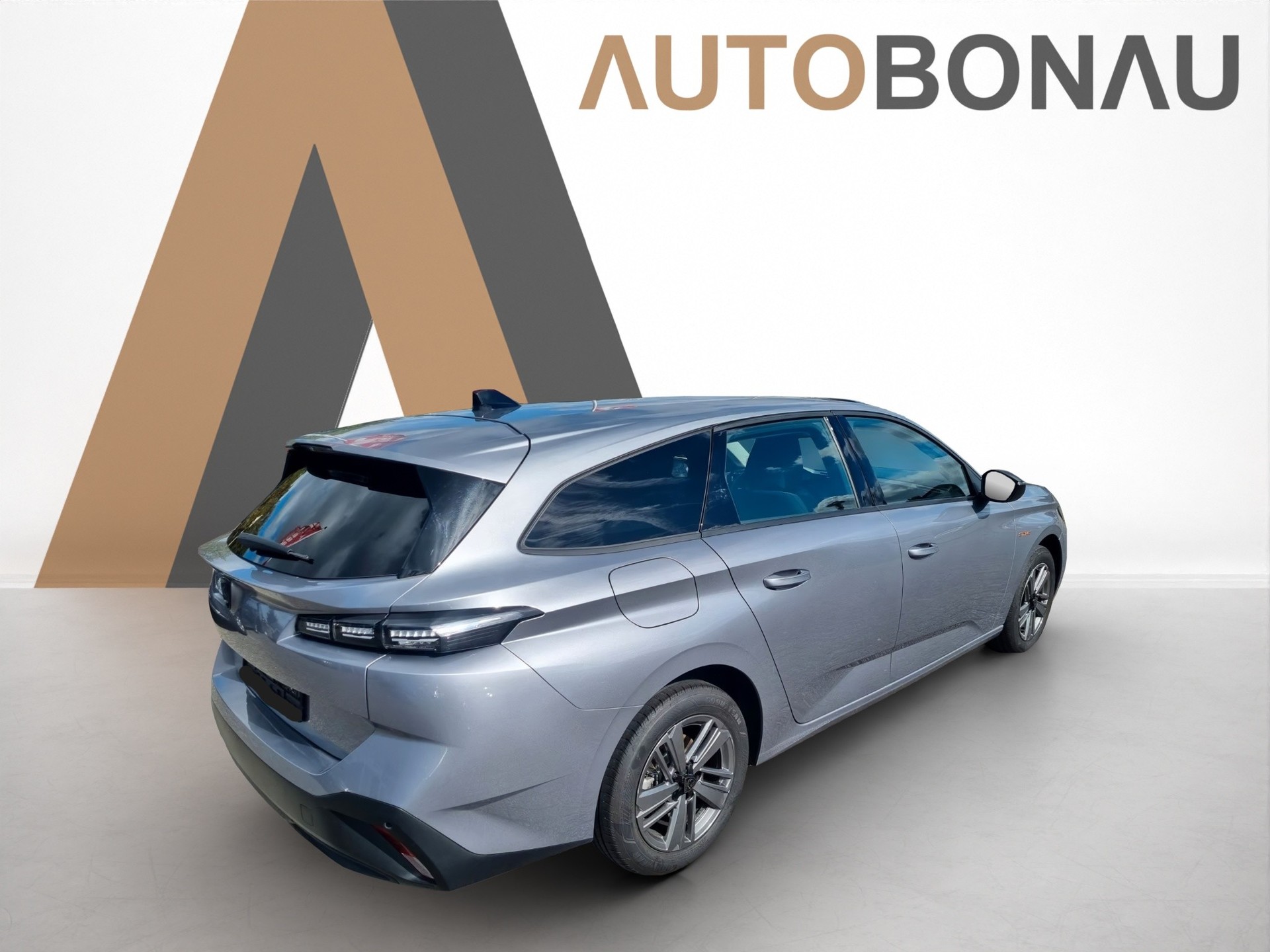 PEUGEOT 308 SW 1.2 Hybrid Style-image-3