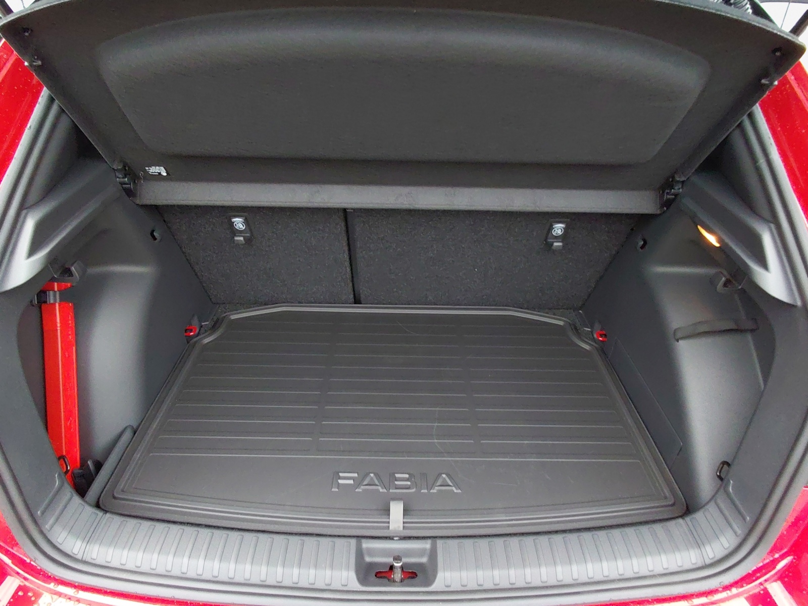 SKODA Fabia 1.5 TSI 130 DSG-image-12