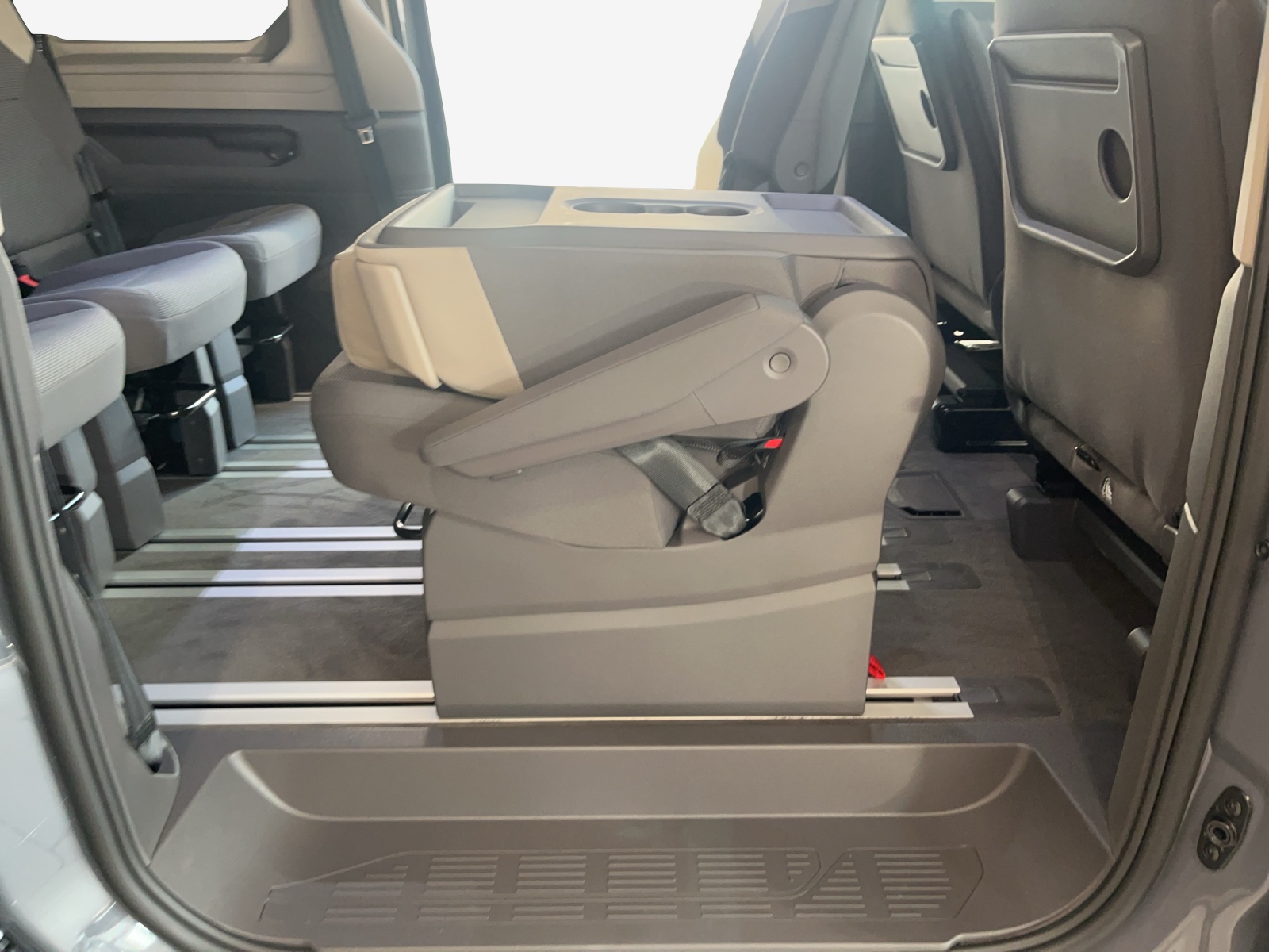 VW Multivan 2.0 TDI Trend Liberty DSG-image-0