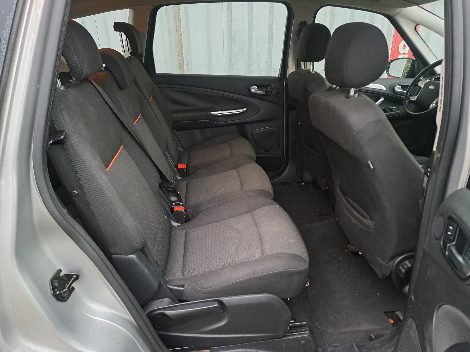 FORD S-Max 2.0i Trend-image-6