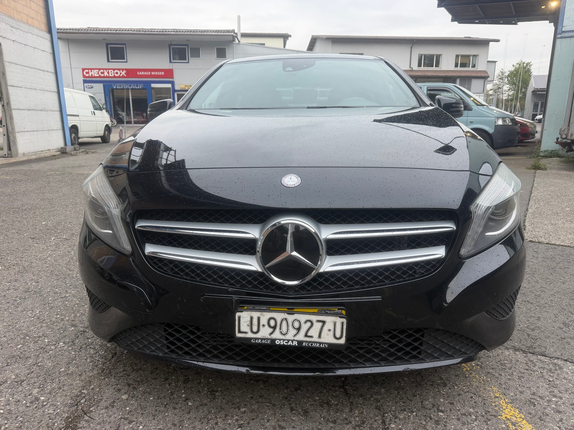 MERCEDES-BENZ A 180 7G-DCT-image-9