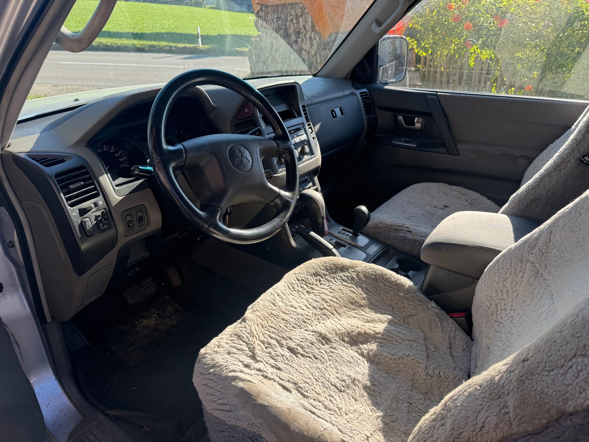 MITSUBISHI Pajero 3.2 DI-D GLS Avance-image-6